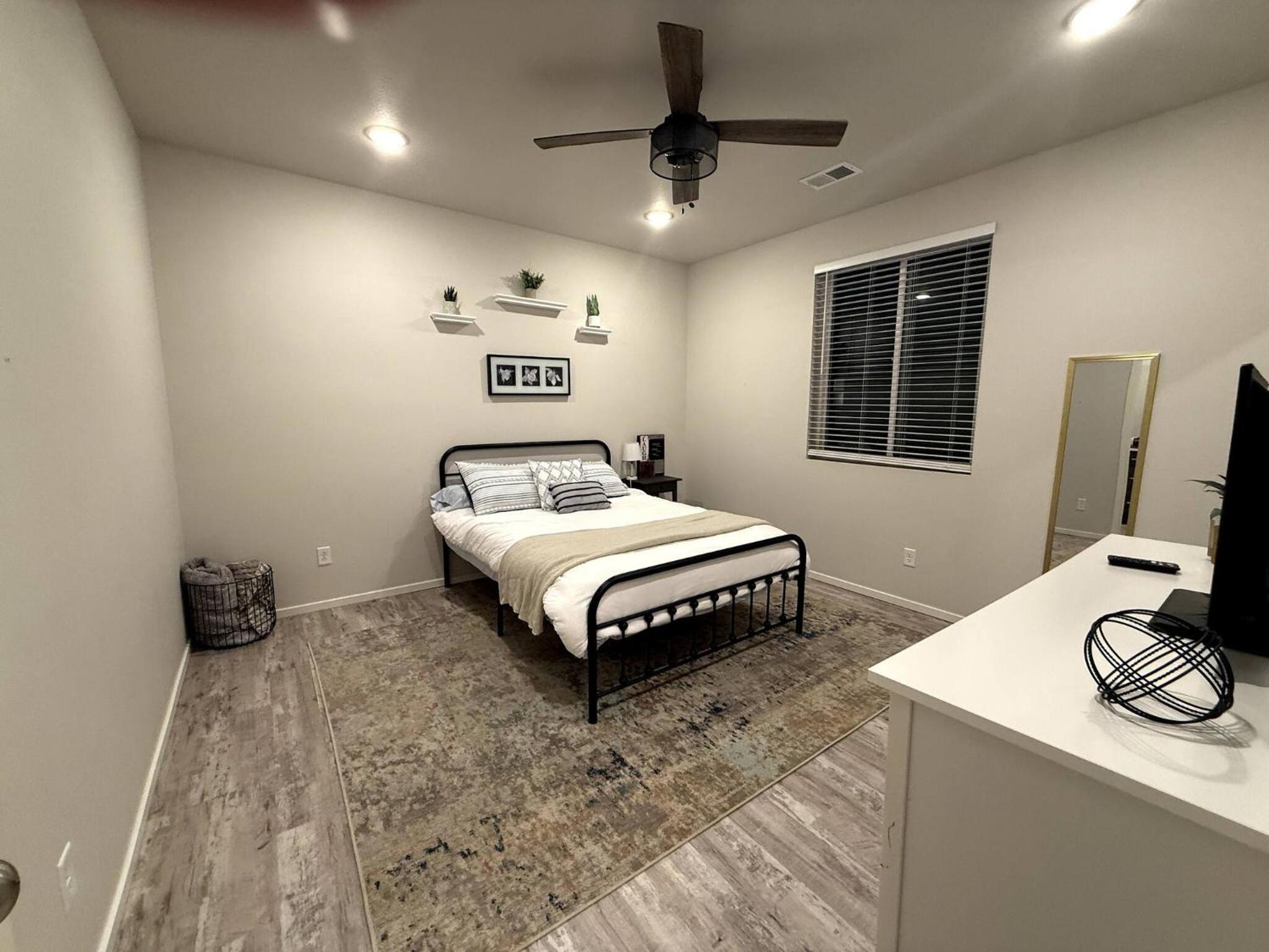 Lovely 2BR Home - Your Fort Collins Retreat!