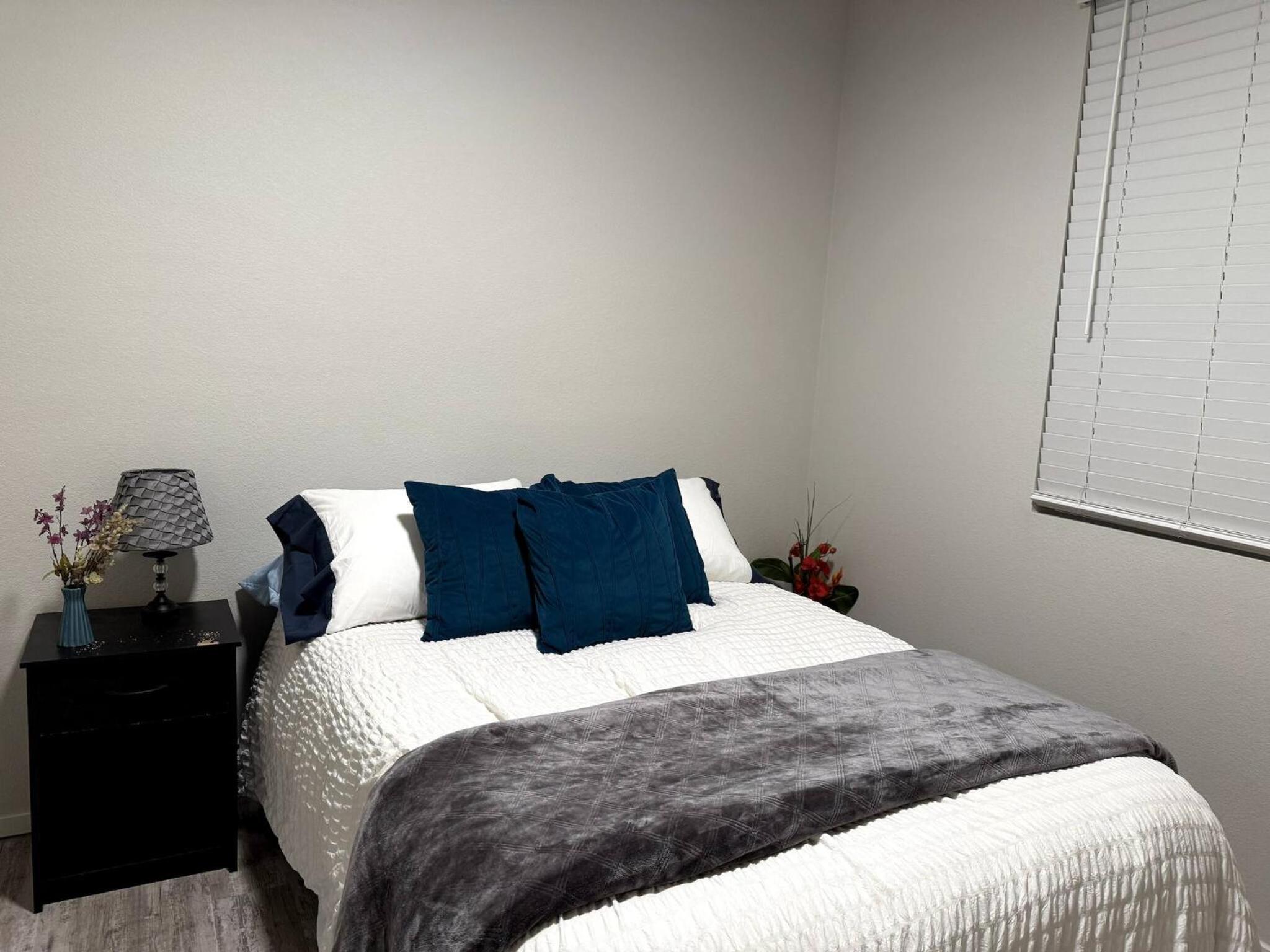 Lovely 2BR Home - Your Fort Collins Retreat!