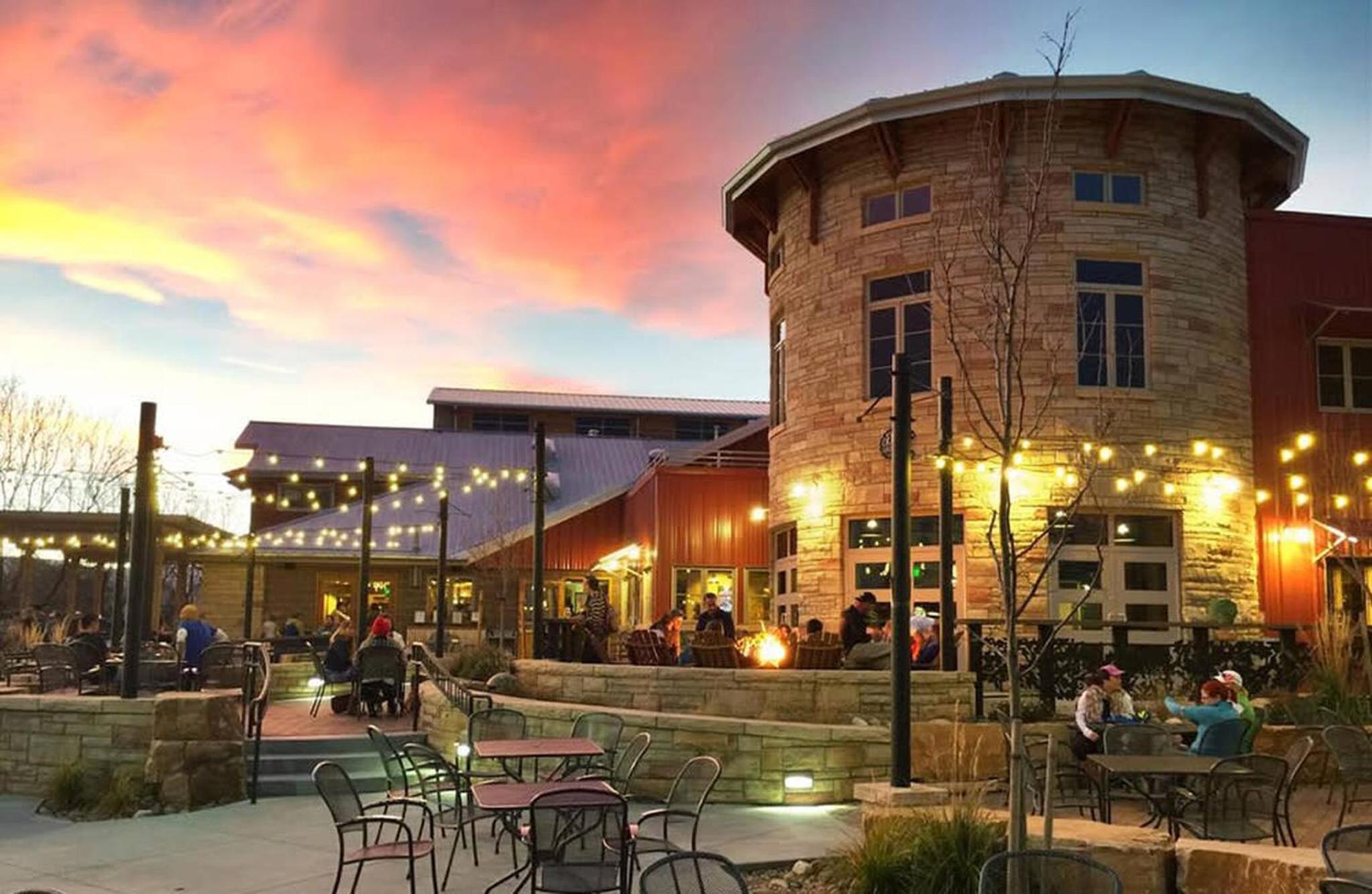 Lovely 2BR Home - Your Fort Collins Retreat!