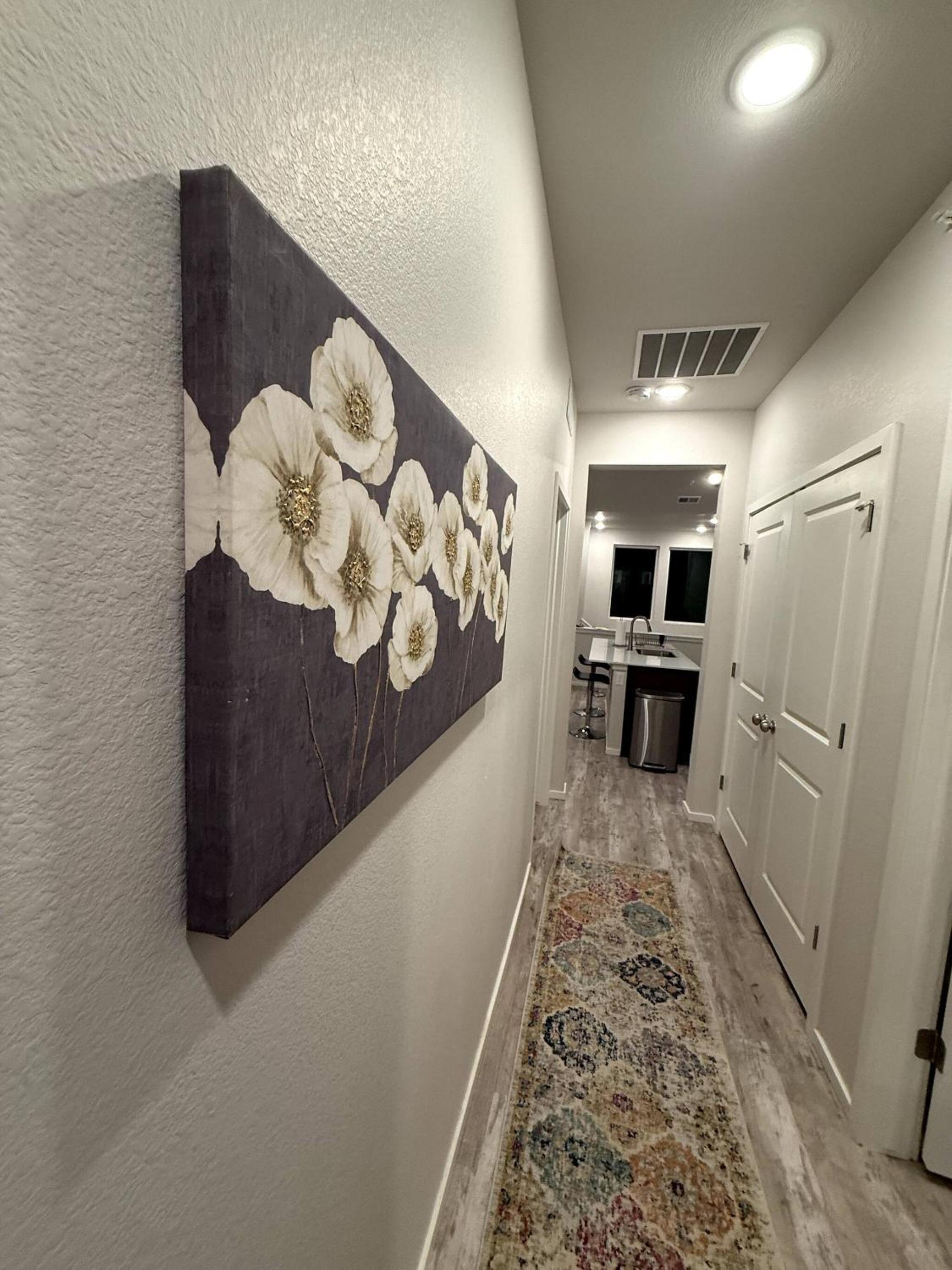 Lovely 2BR Home - Your Fort Collins Retreat!