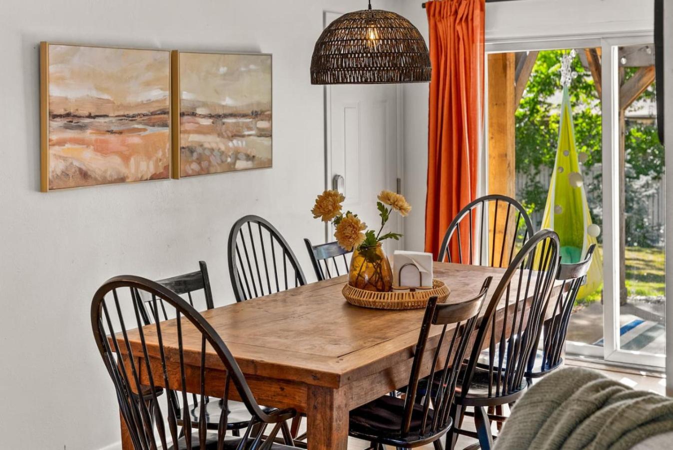 The Gather House Stylish Stay w Room to Play