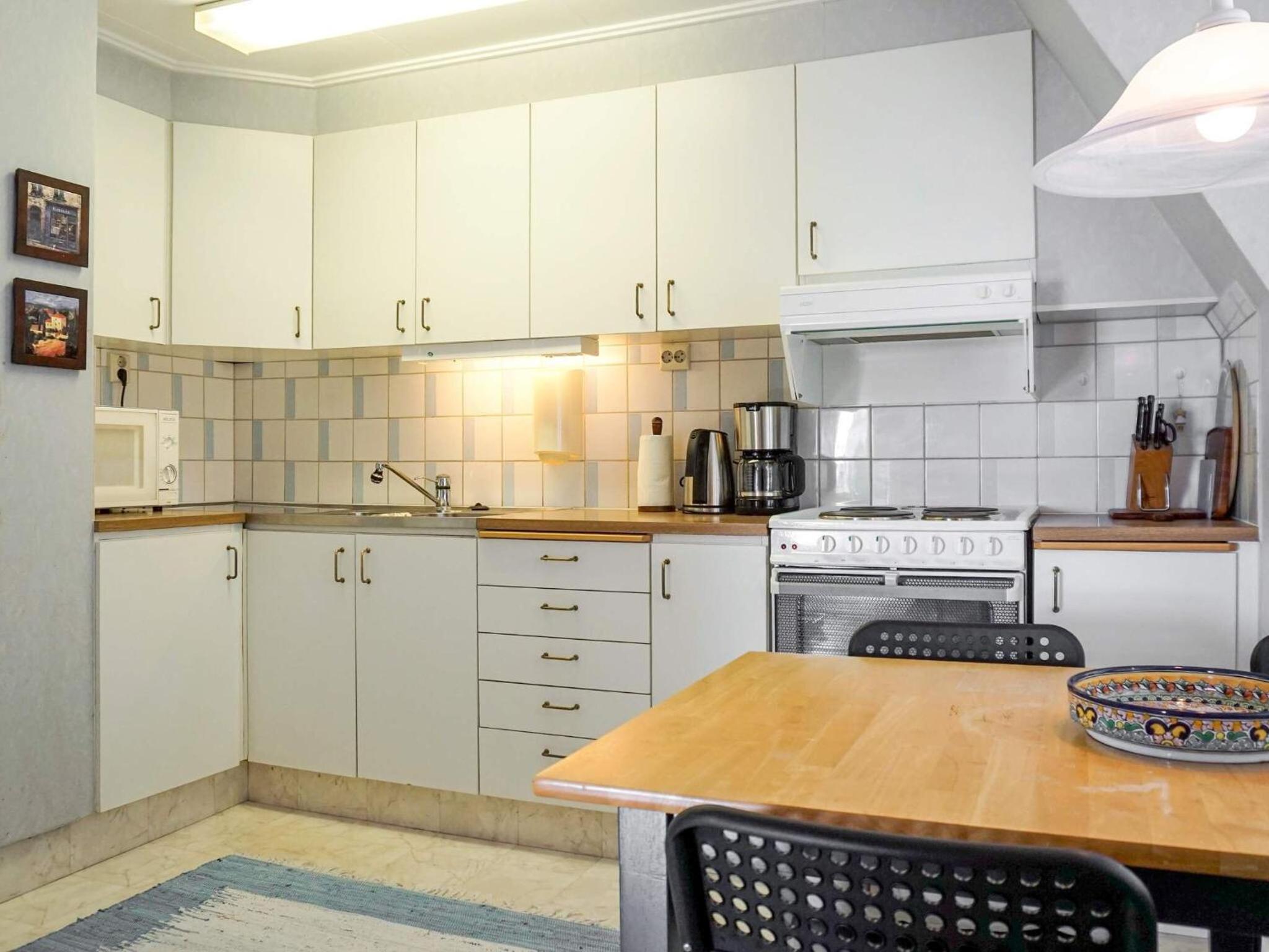 Family-Friendly Apartment by the Sea