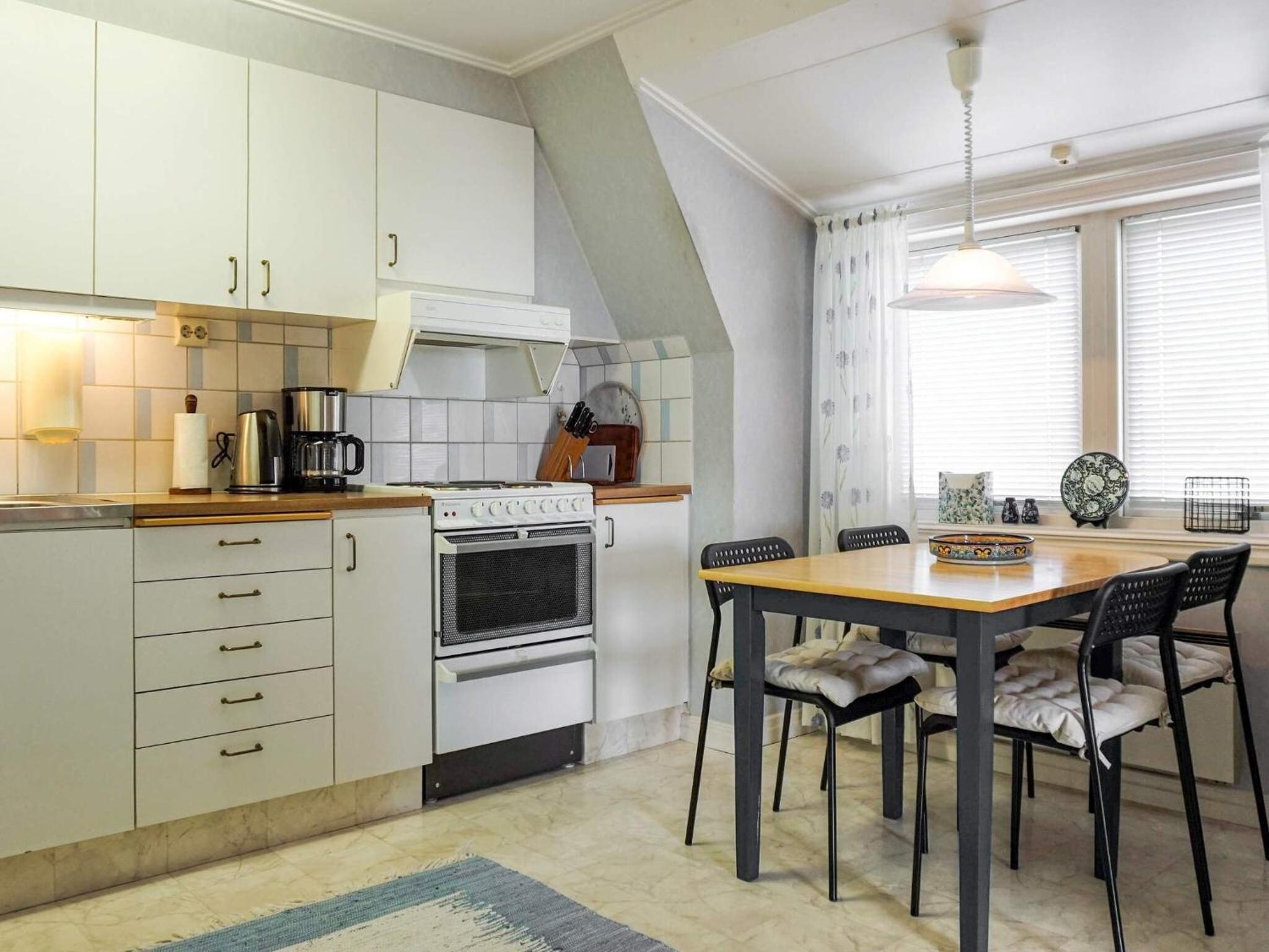 Family-Friendly Apartment by the Sea