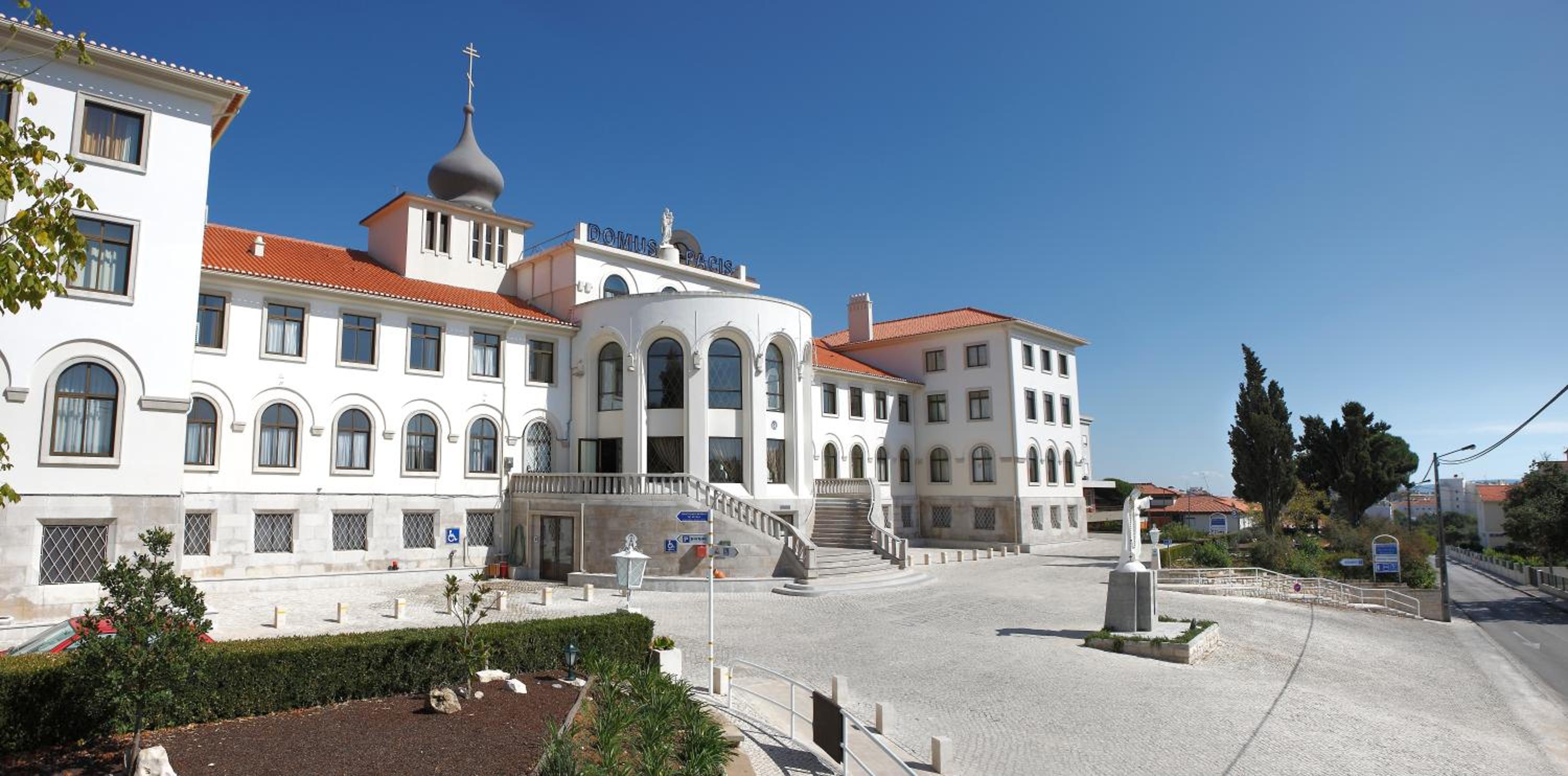 Hotel Domus Pacis Fatima Hotel - Image 1