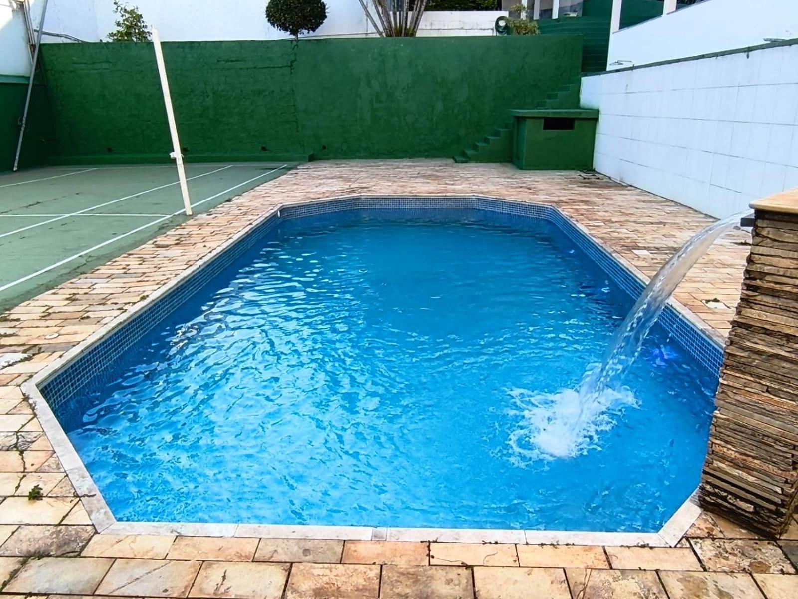 Hostel com Piscina - Carlos Prates - Belo Horizonte
