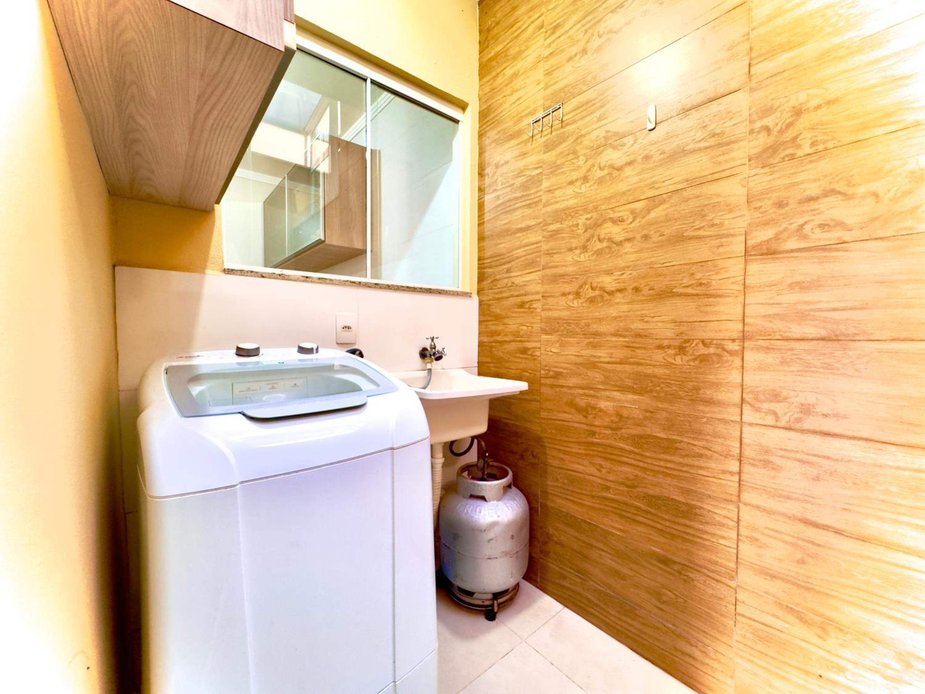 Casa 300m PRAIA 2 quartos Ar Condicionado Churrasqueira privativa Vaga privativa de Garagem Reserve Agora e Viva essa Experiência