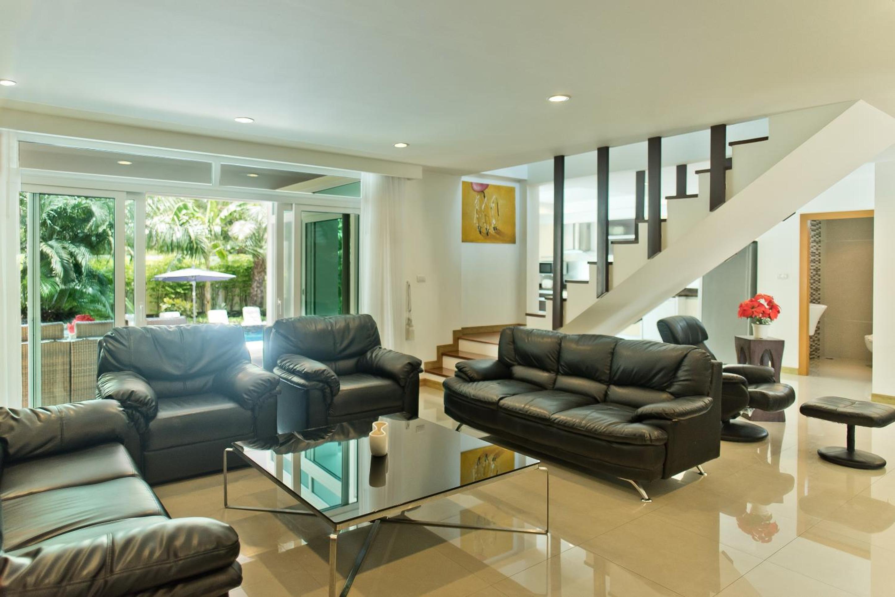 Tropicana Pool Villa