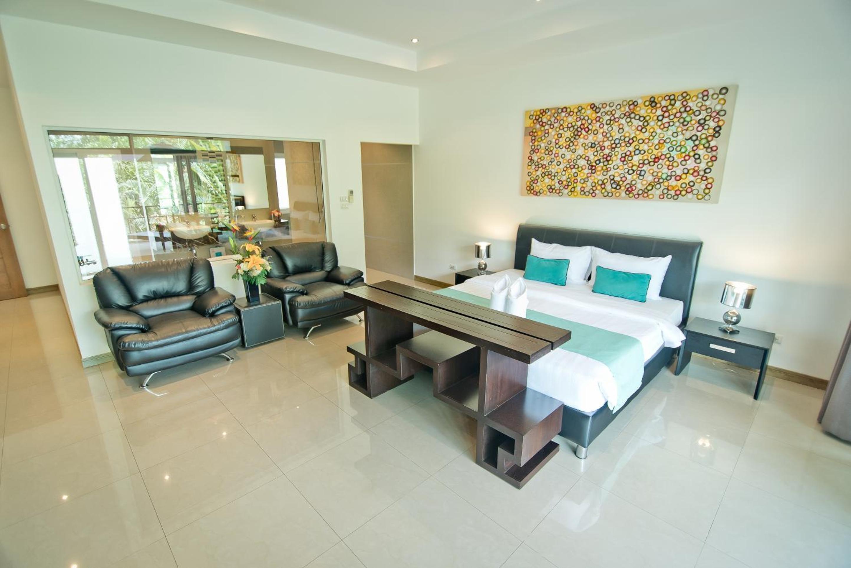 Tropicana Pool Villa