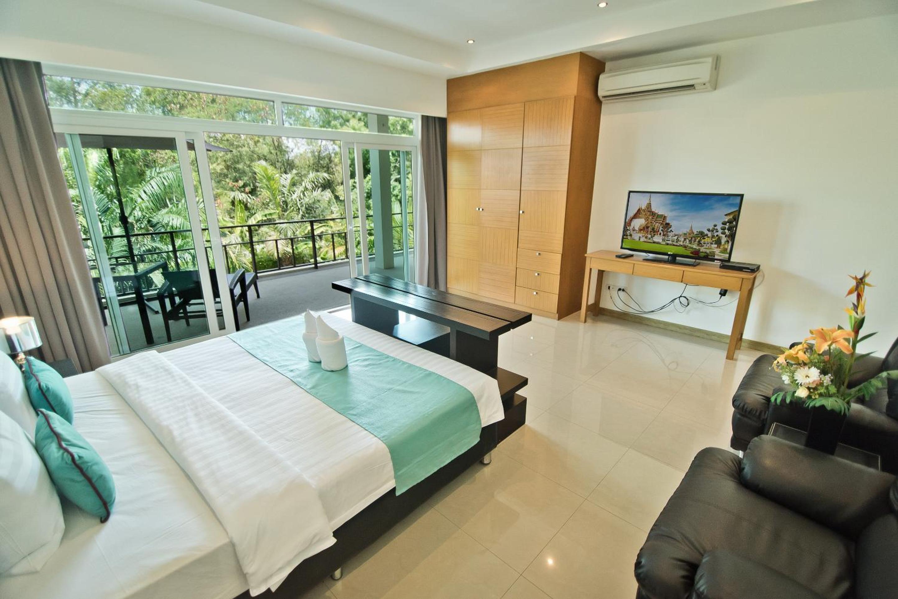 Tropicana Pool Villa