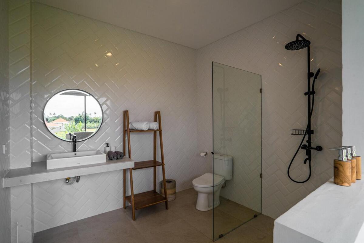 White Nights - 3BR Villa with Rooftop near Canggu