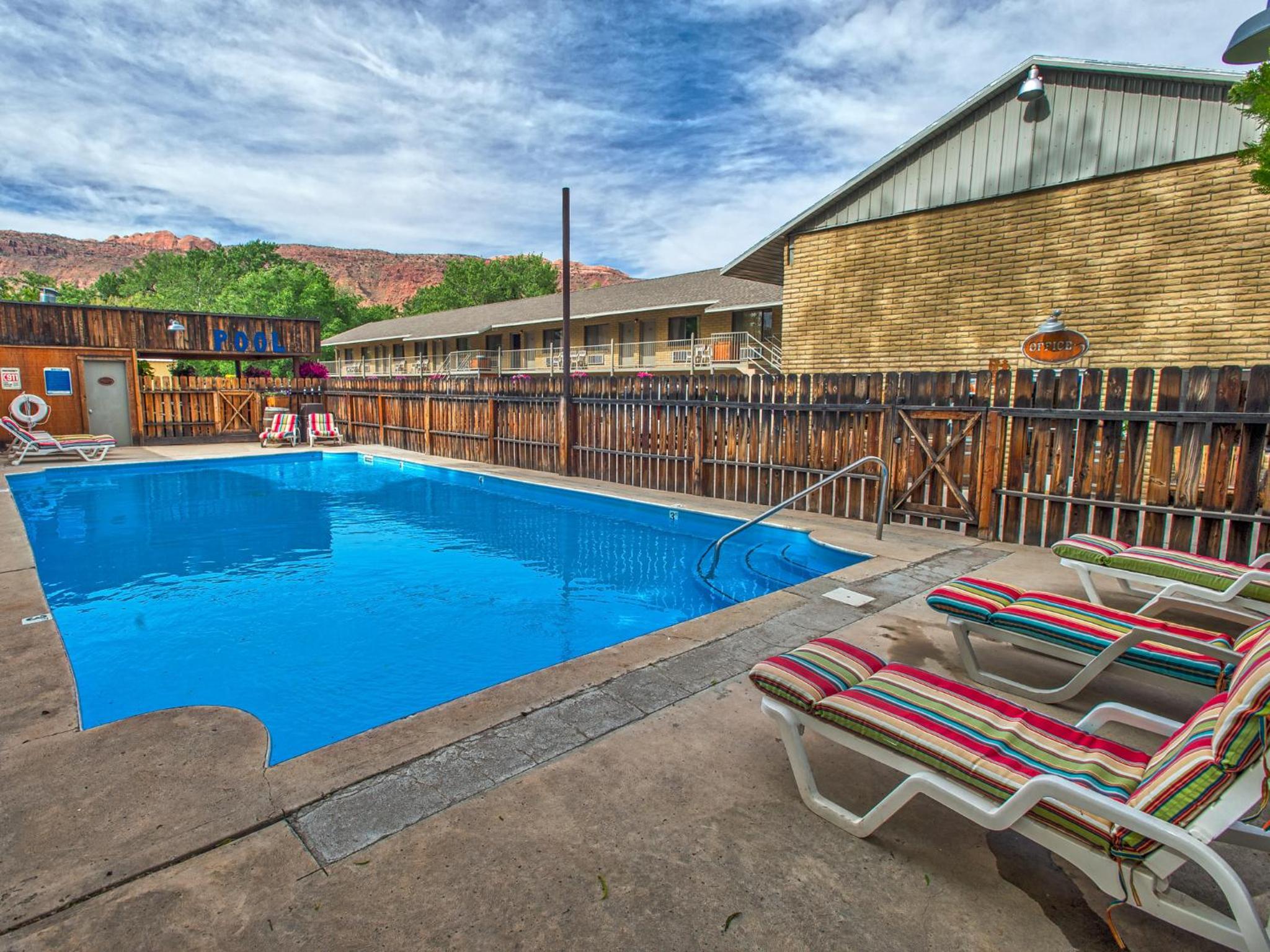 Rustic Inn, photo 11