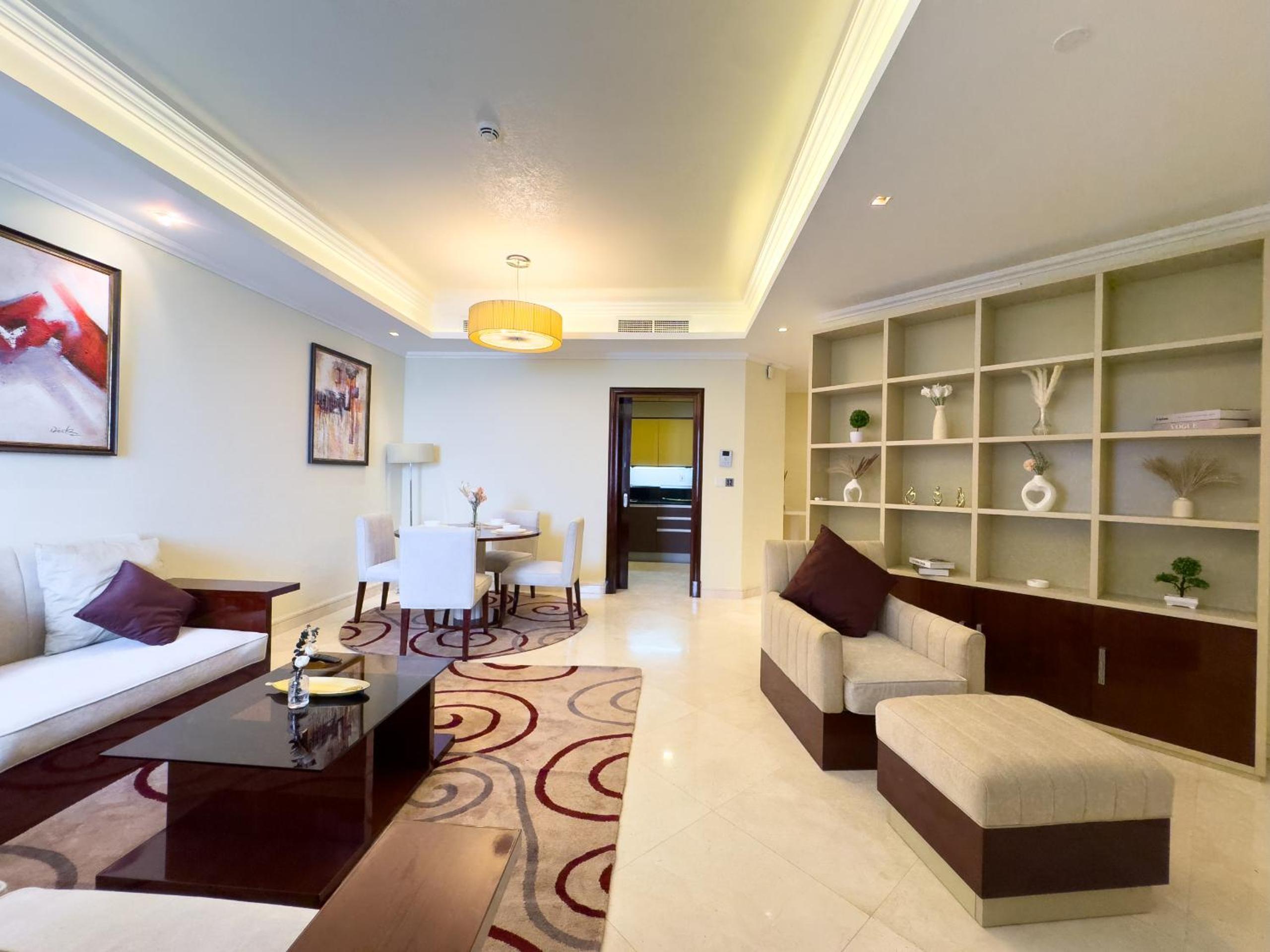 Luxury 2BR plus Maidrm at Grandeur Res Palm Jumeir