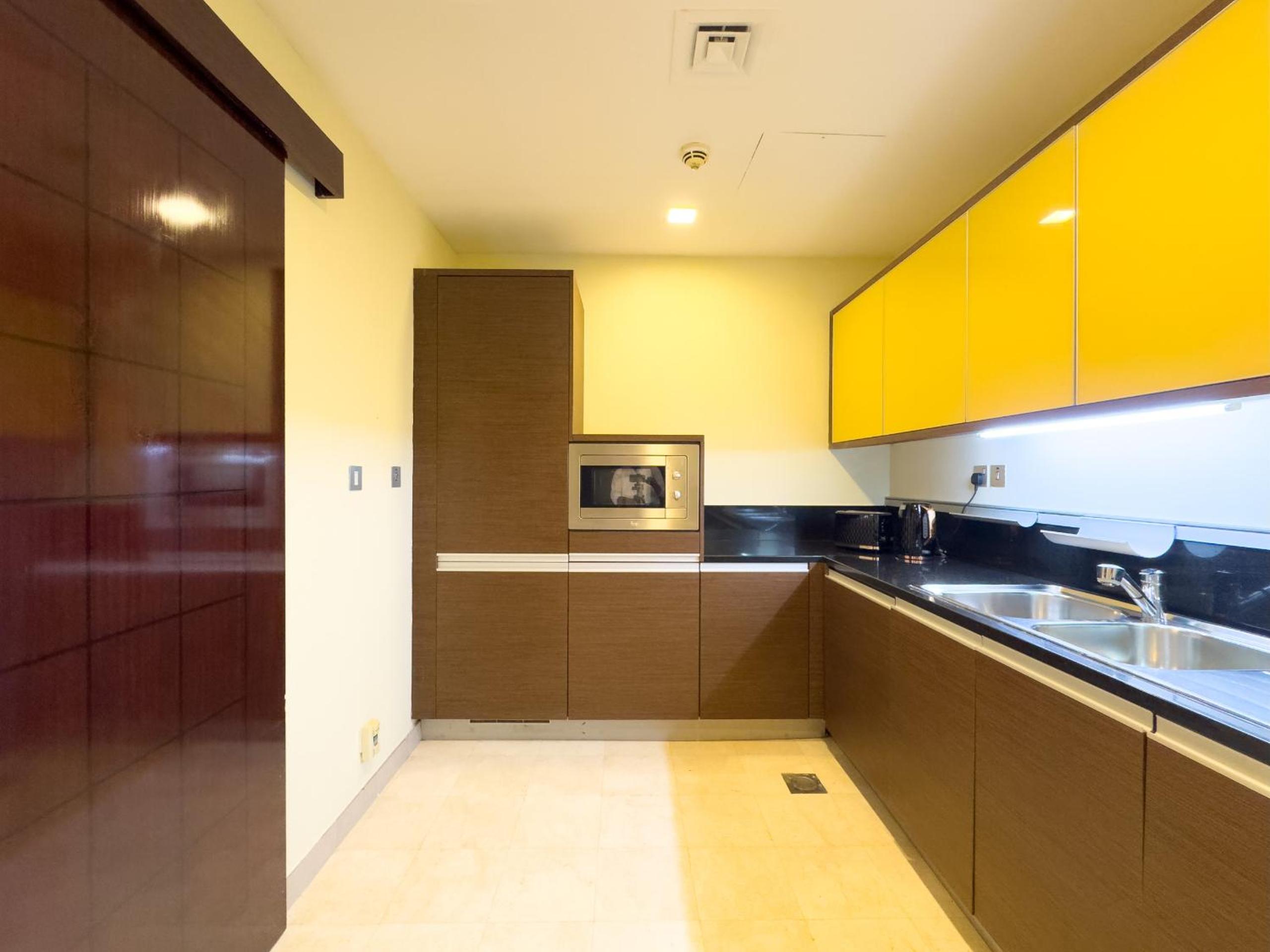 Luxury 2BR plus Maidrm at Grandeur Res Palm Jumeir