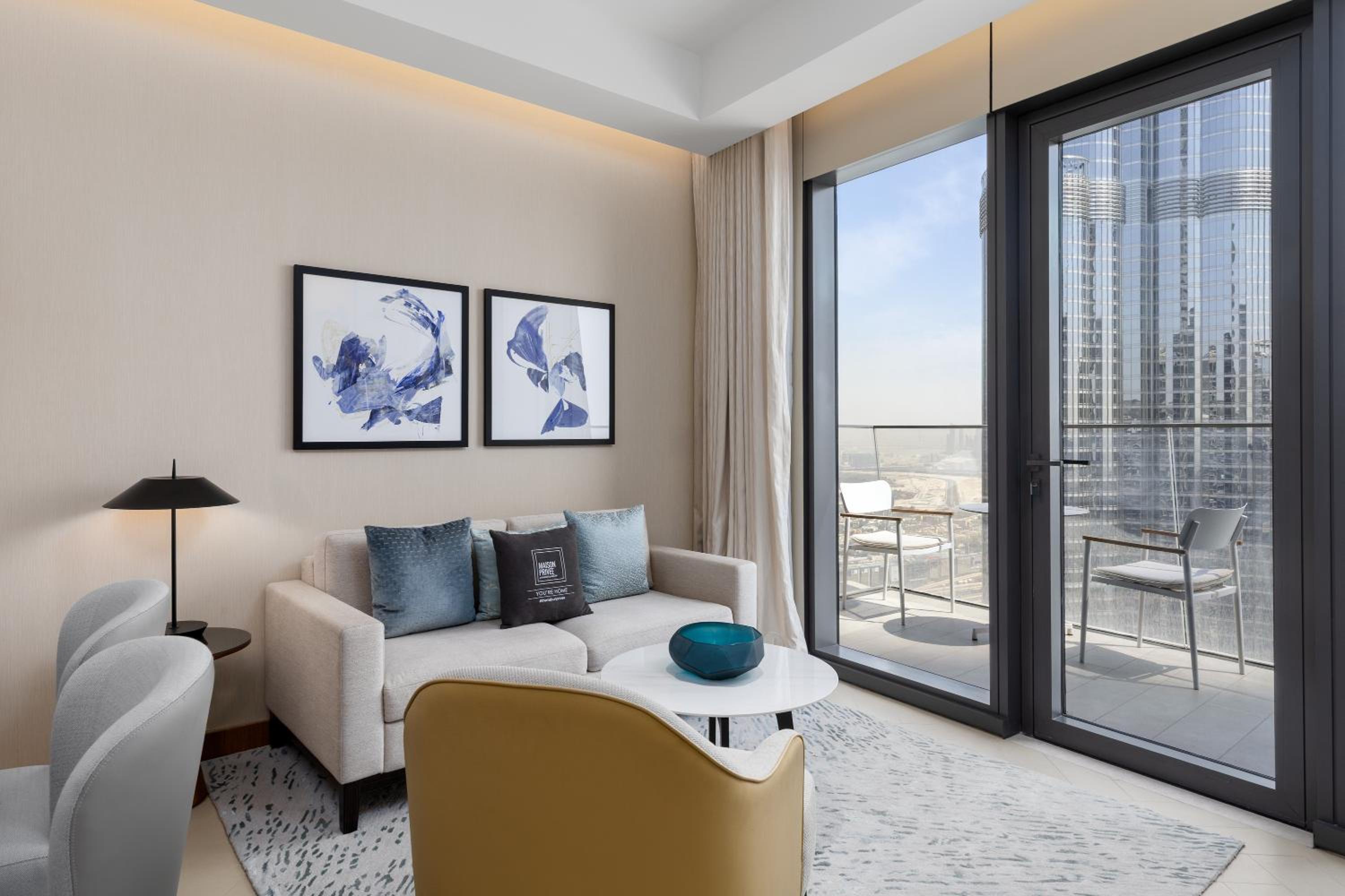 Maison Privee - Luxury Apt with Spectacular Burj Khalifa Views