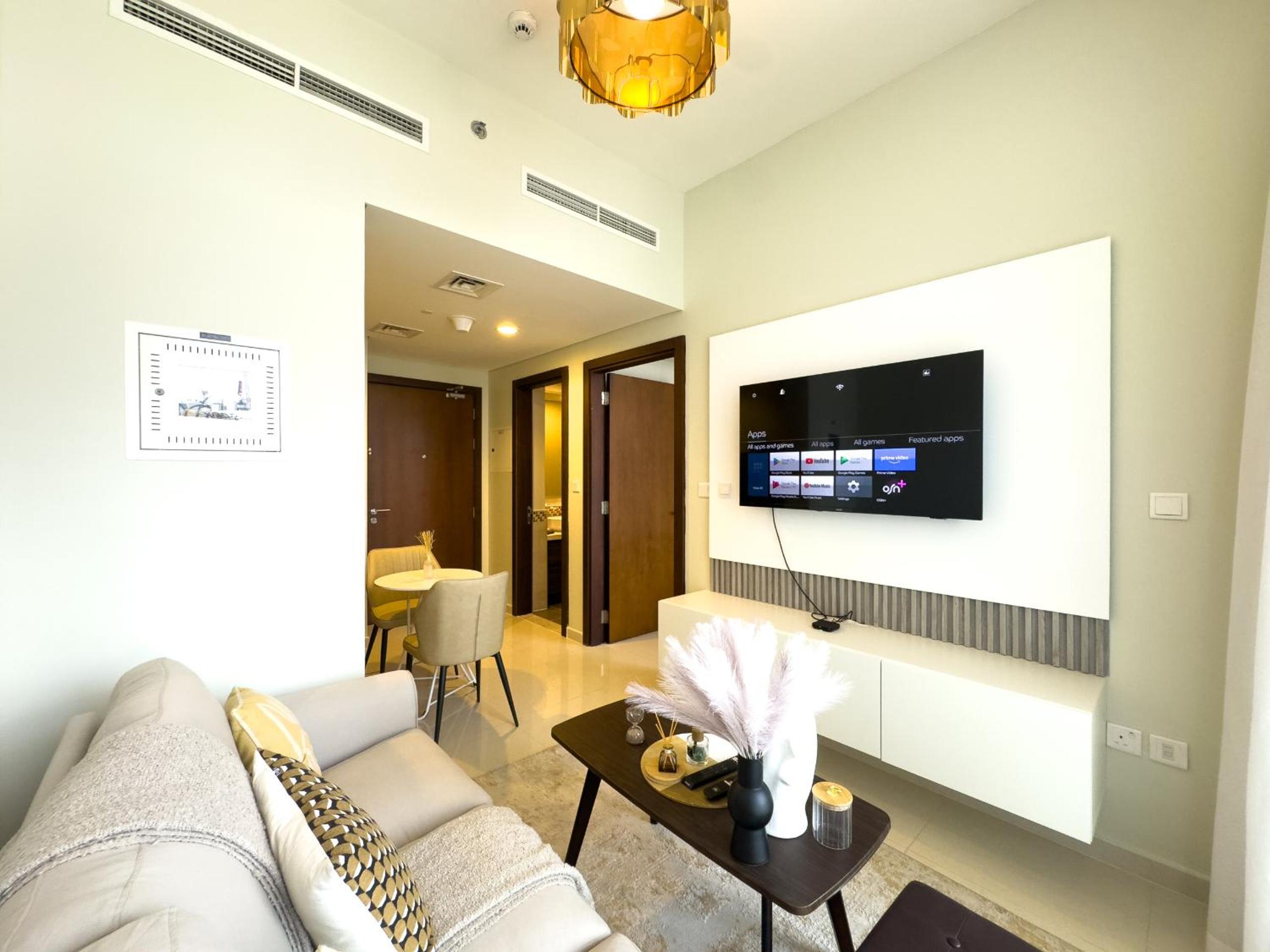 Comfy 1br at Reva Res Business Bay 1701