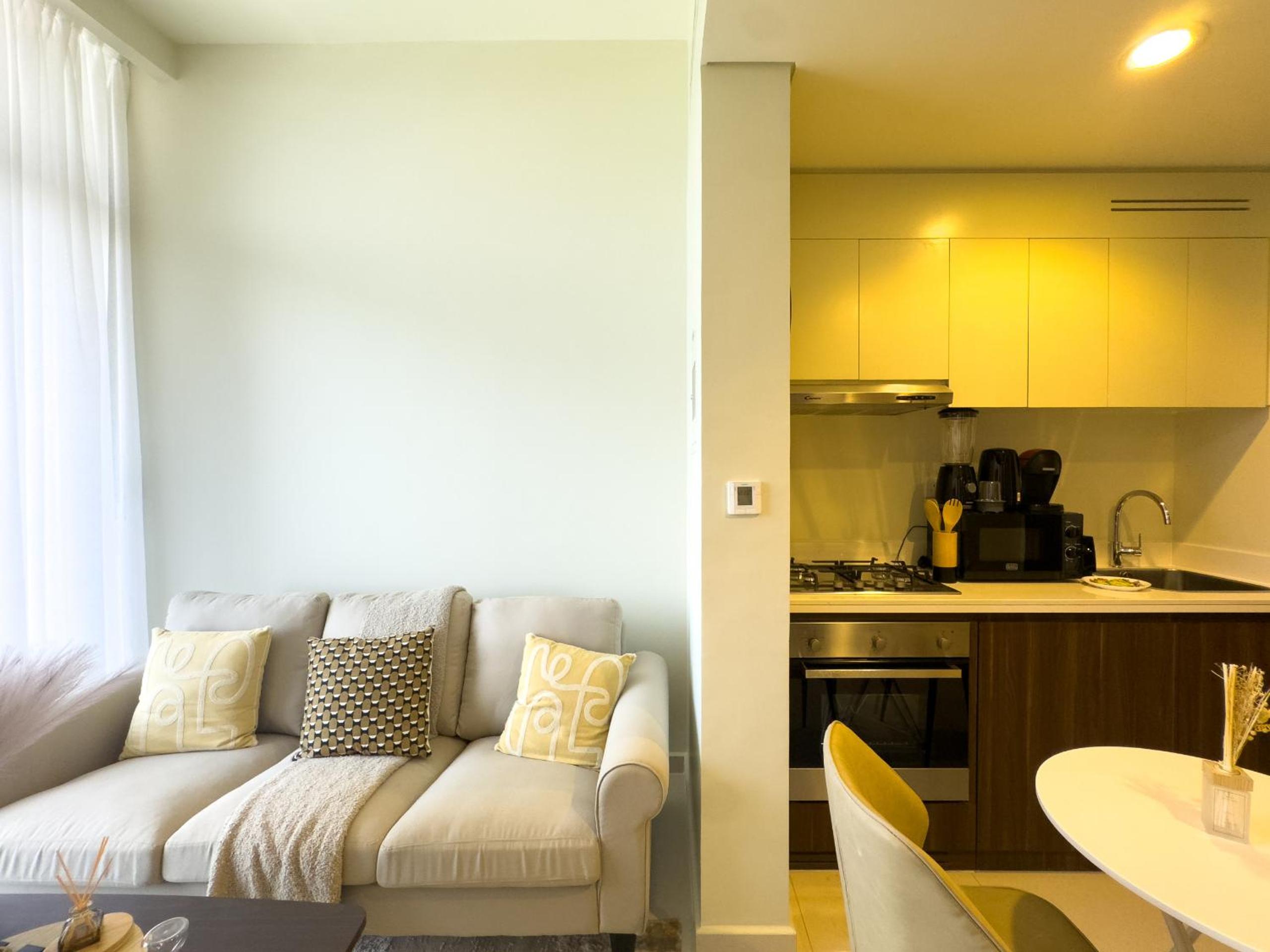 Comfy 1br at Reva Res Business Bay 1701