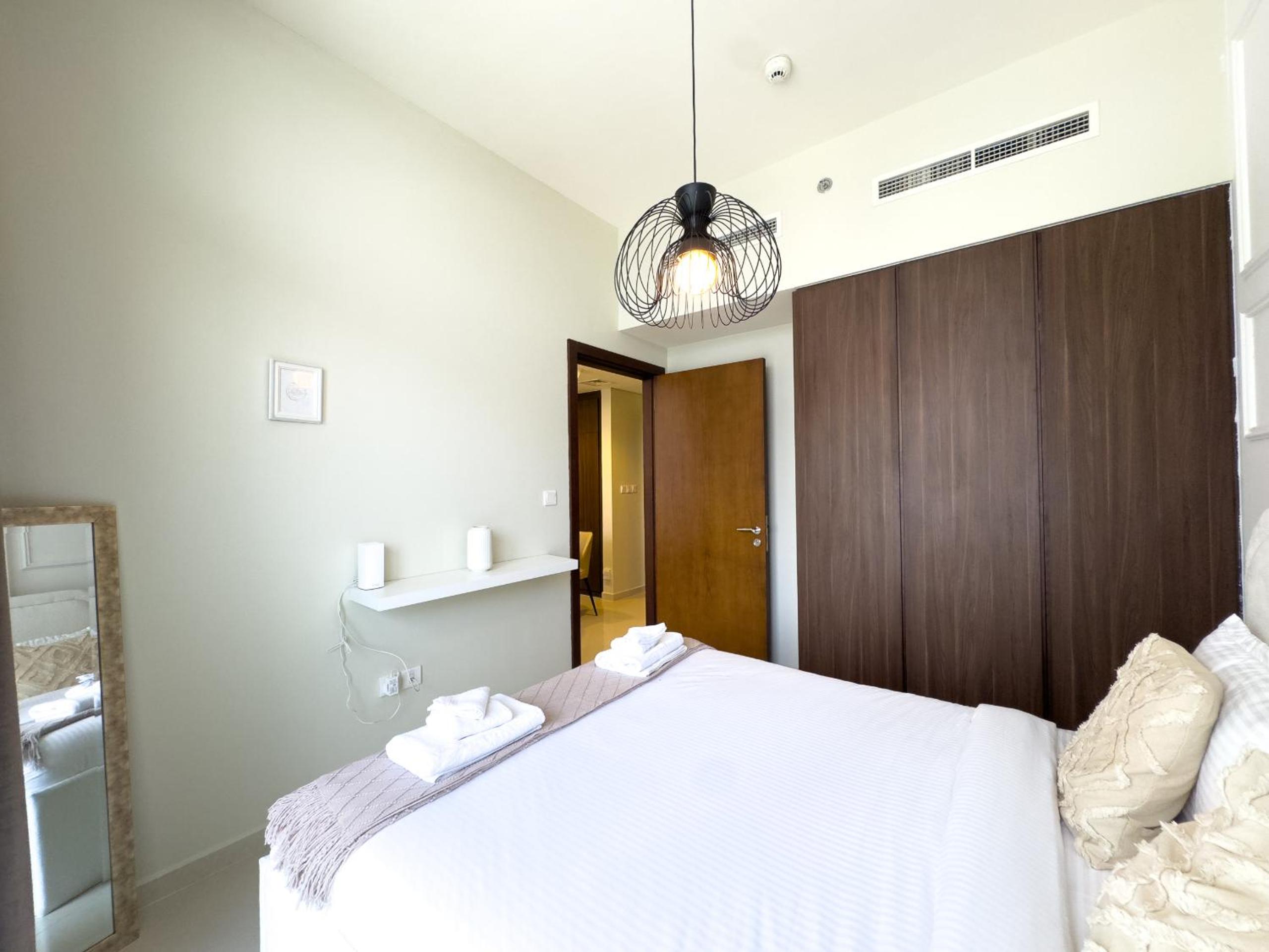 Comfy 1br at Reva Res Business Bay 1701