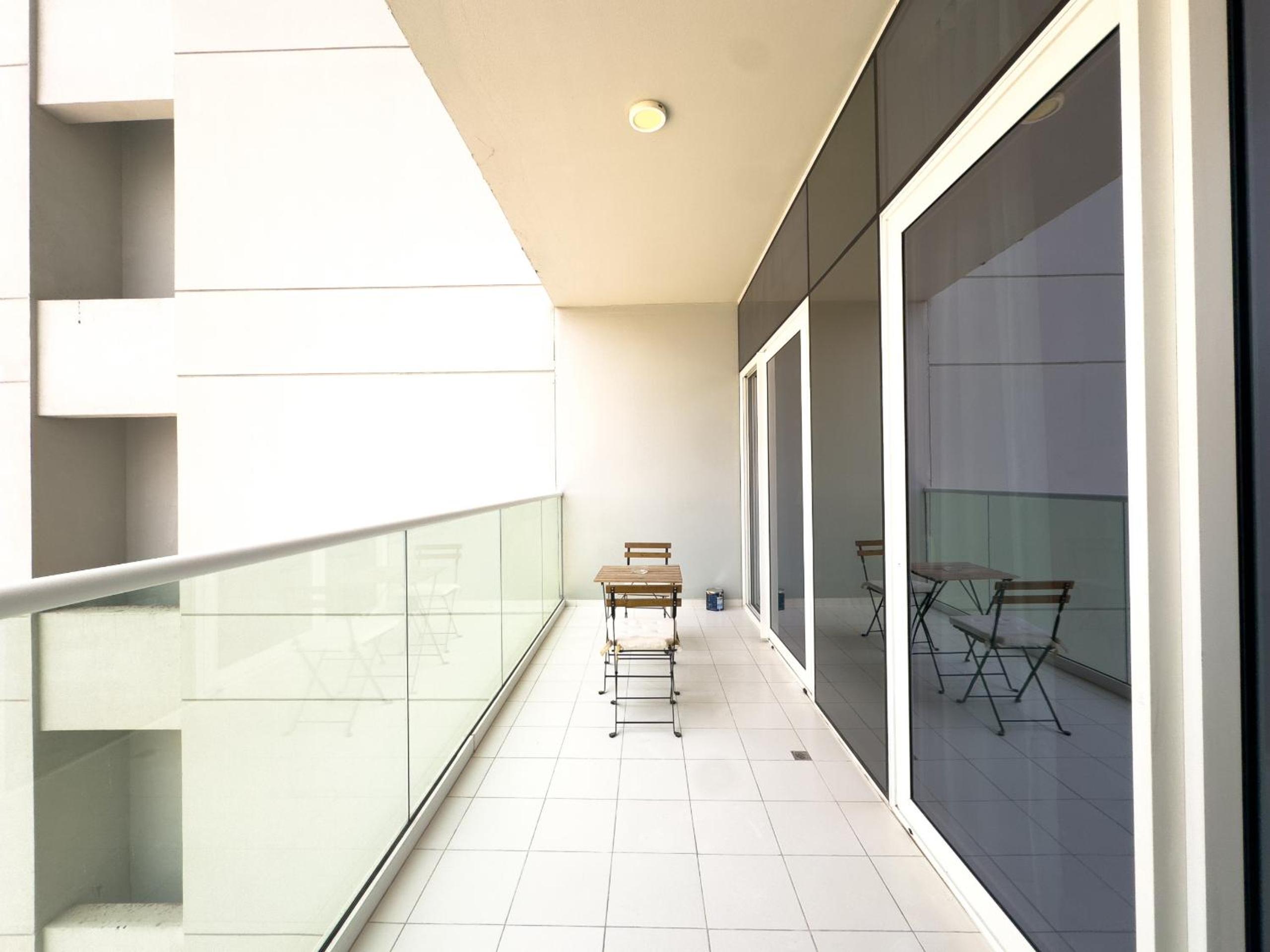 Comfy 1br at Reva Res Business Bay 1701