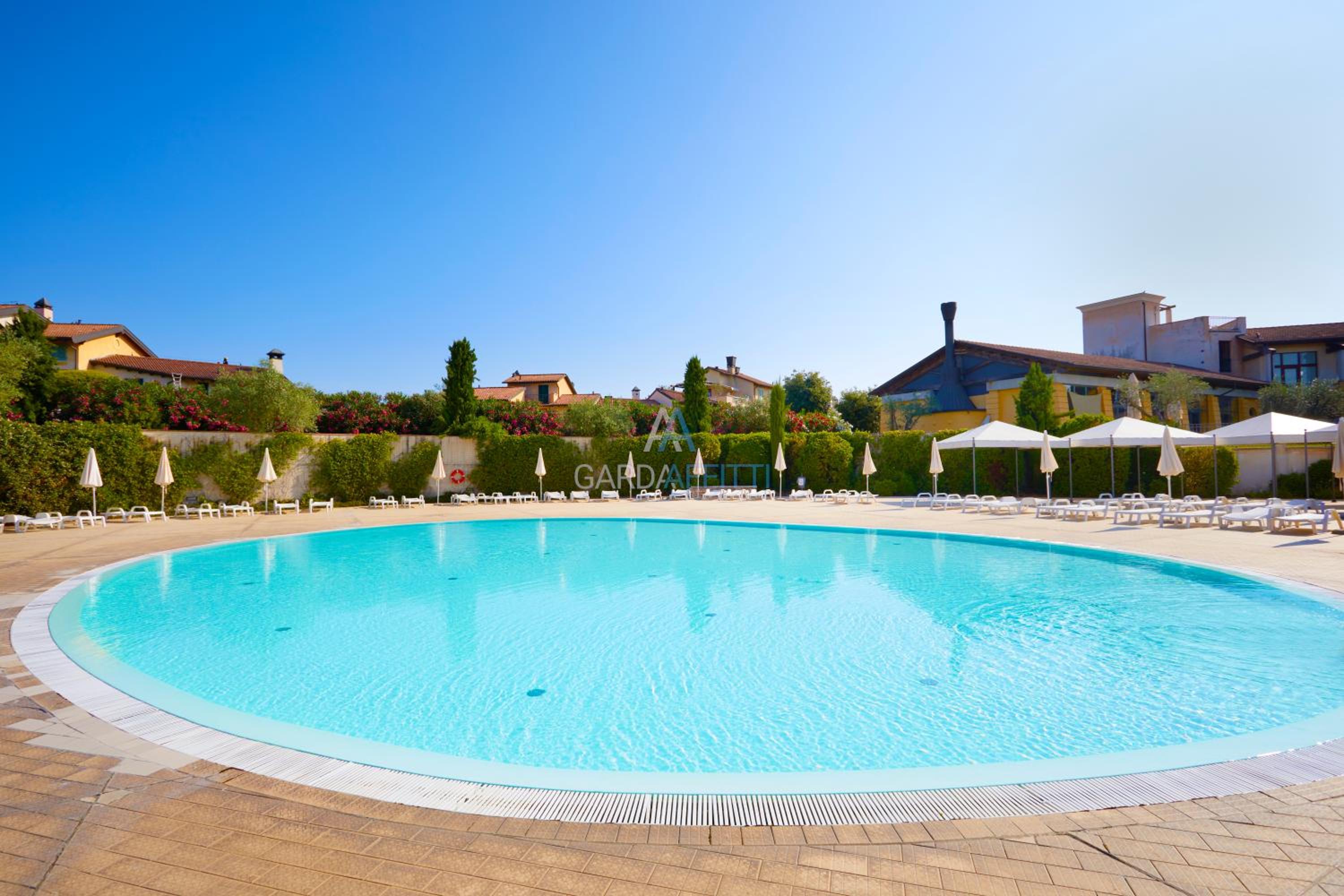 Resort Apartment - Borgo esclusivo con Piscine e Campi sportivi