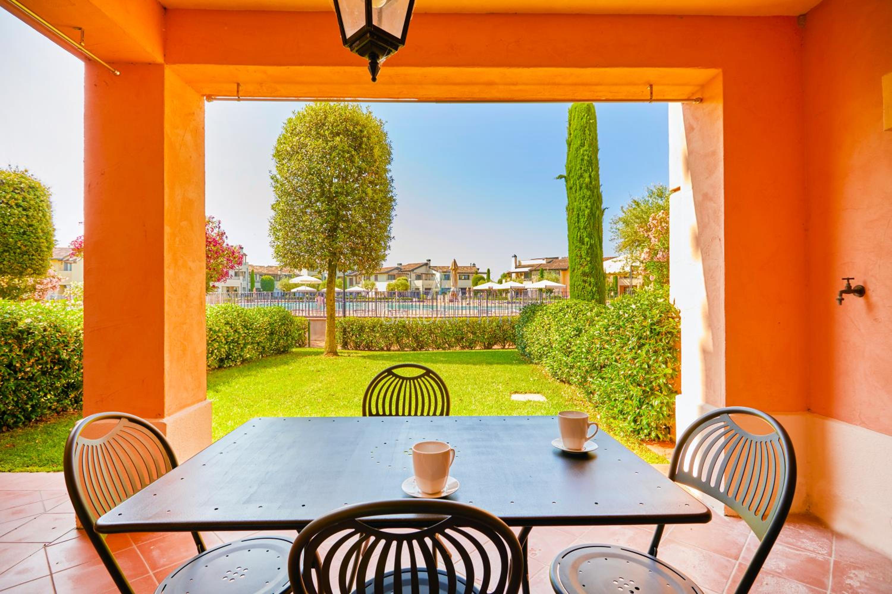 Resort Apartment - Borgo esclusivo con Piscine e Campi sportivi