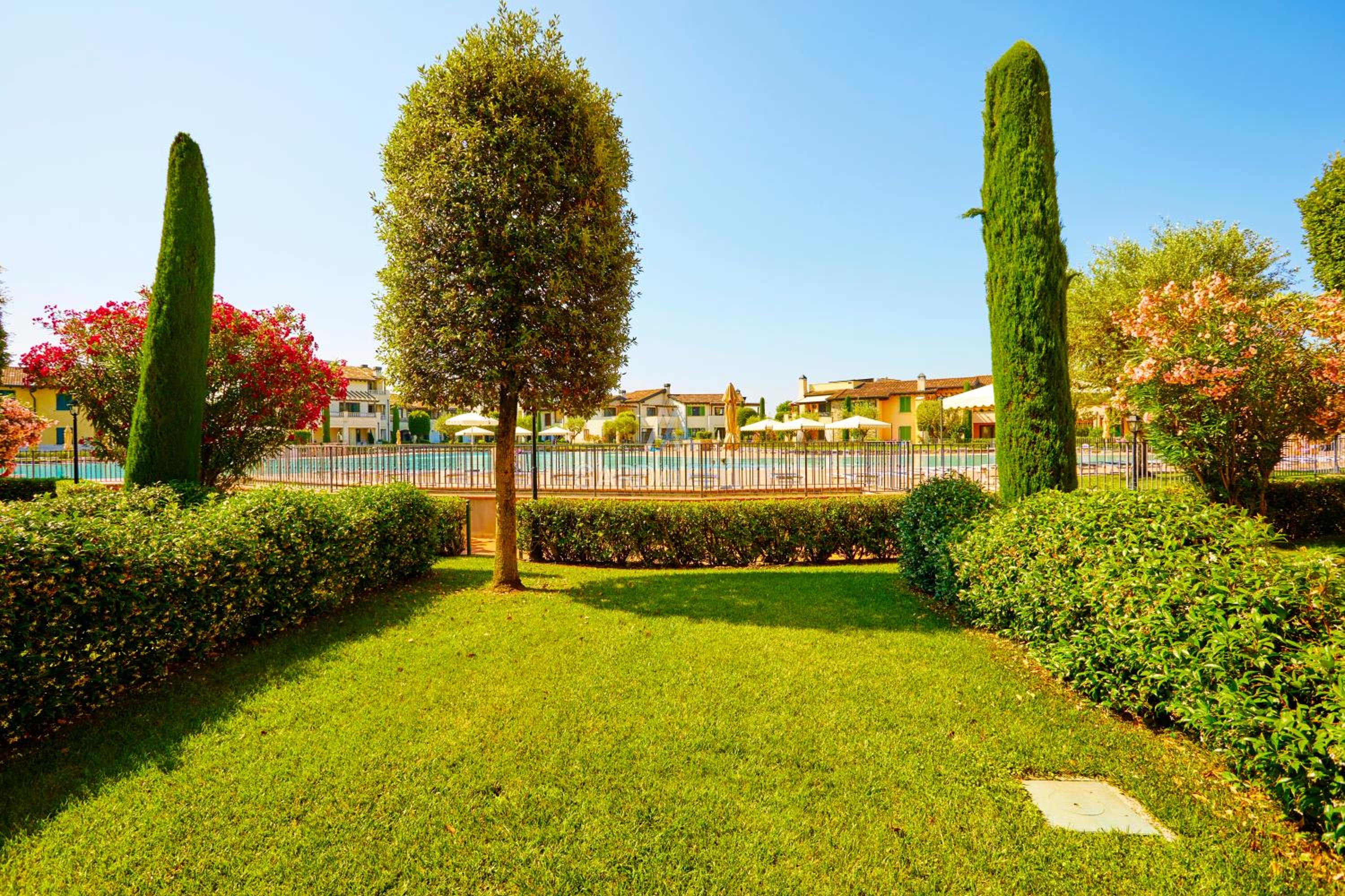 Resort Apartment - Borgo esclusivo con Piscine e Campi sportivi