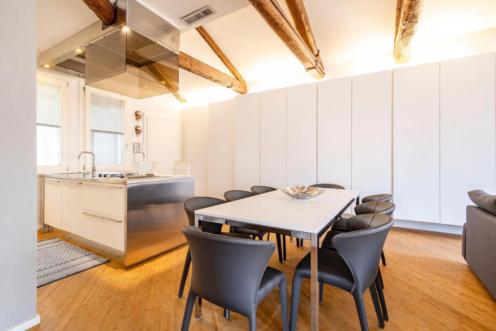 ComeCasa 3 min walk from San Marco Apartment with beautiful roof terrace