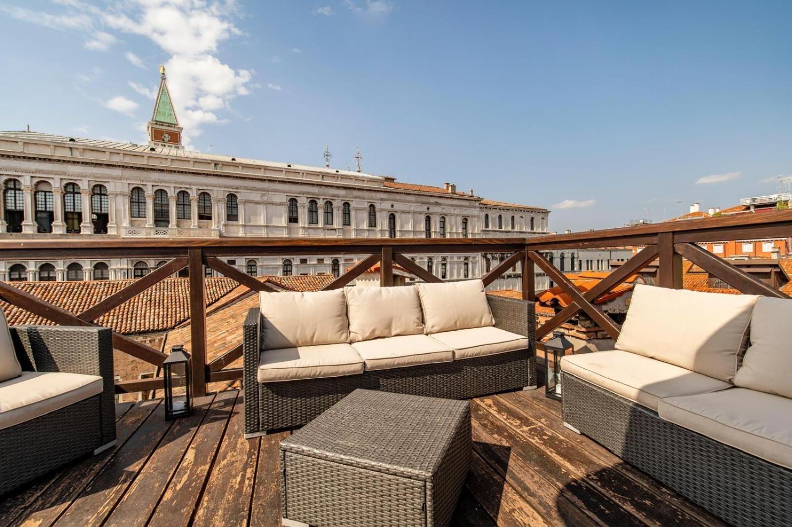 ComeCasa 3 min walk from San Marco Apartment with beautiful roof terrace