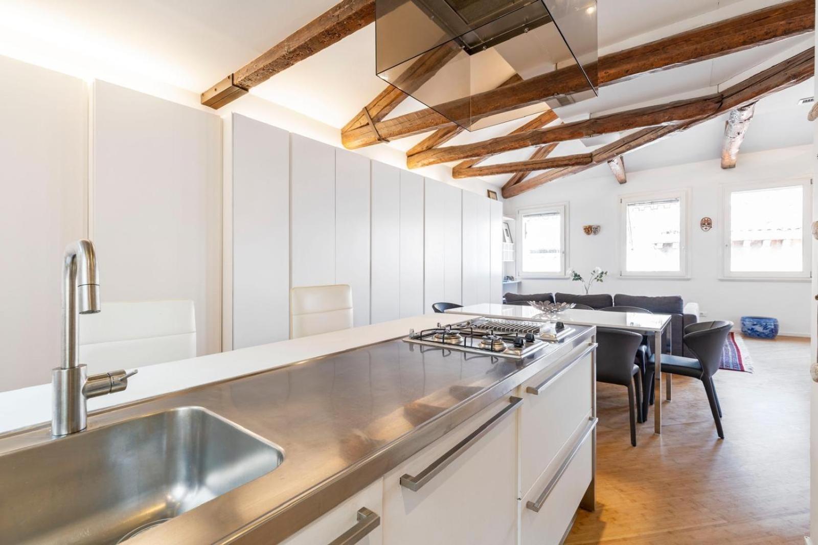 ComeCasa 3 min walk from San Marco Apartment with beautiful roof terrace