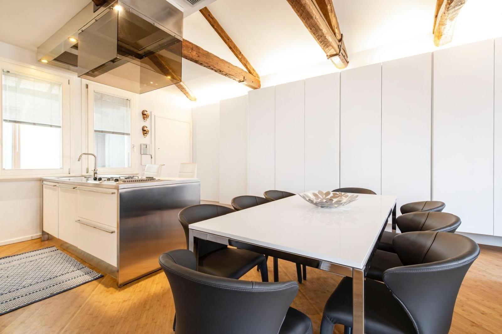 ComeCasa 3 min walk from San Marco Apartment with beautiful roof terrace