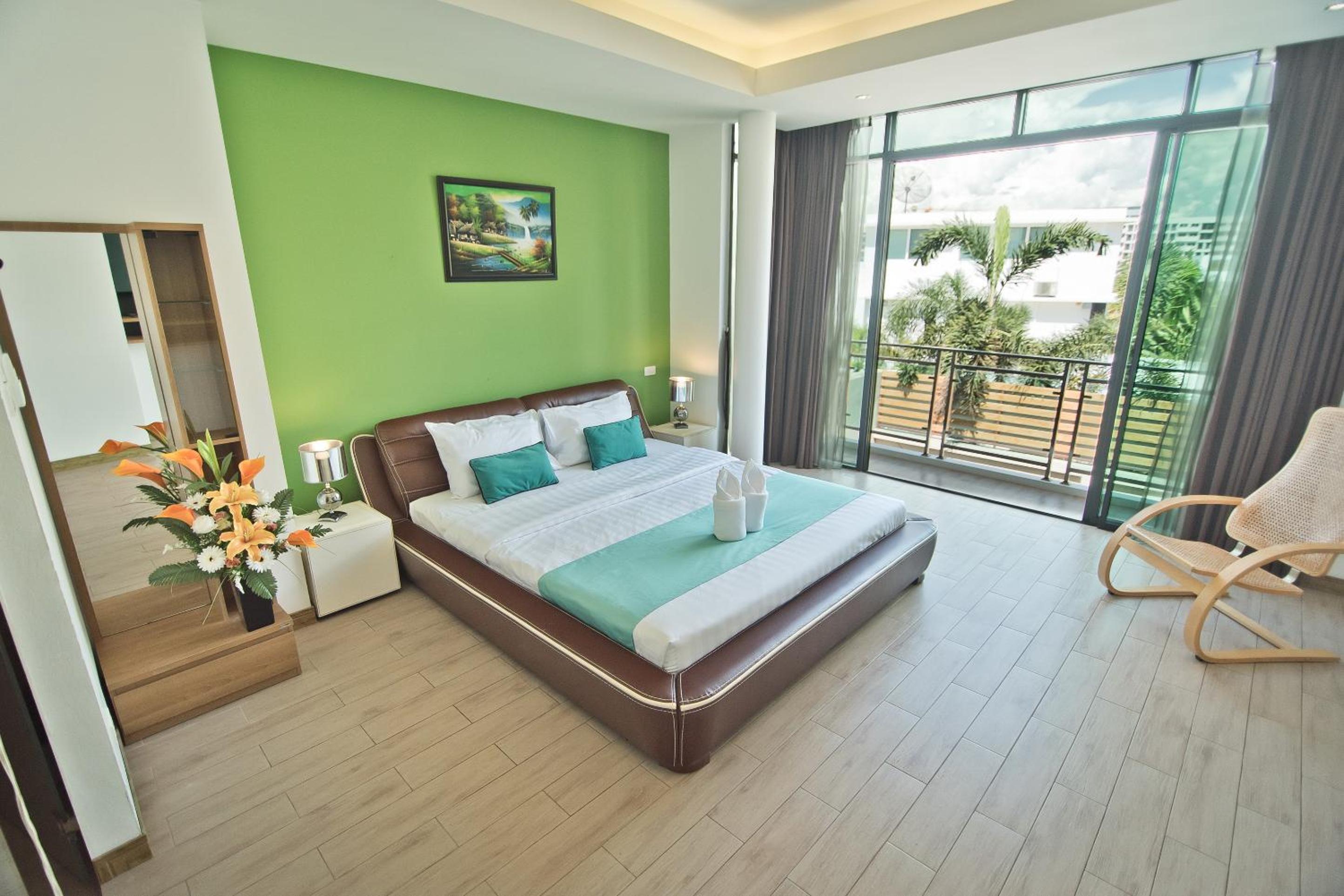 Tropicana Pool Villa