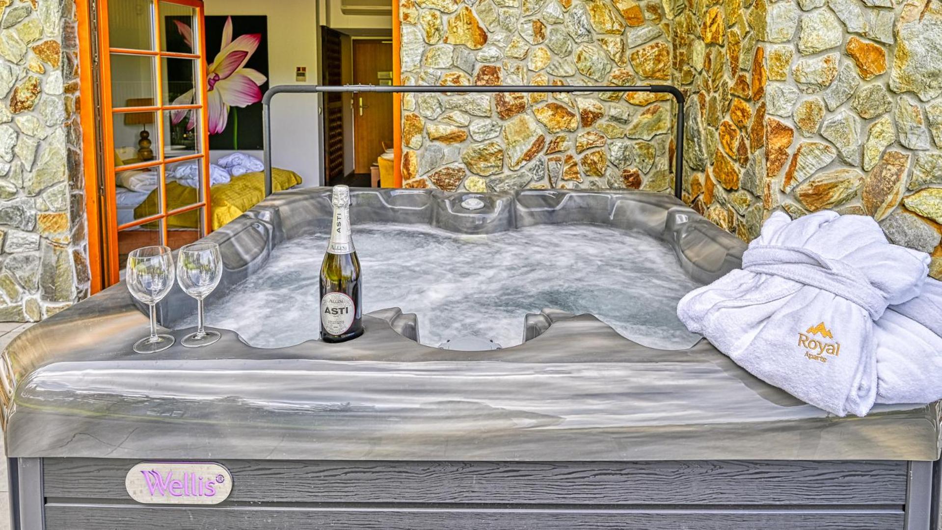 Apartament Lola SPA z prywatnym Jacuzzi - najbliżej wyciągu - by Royal Aparts