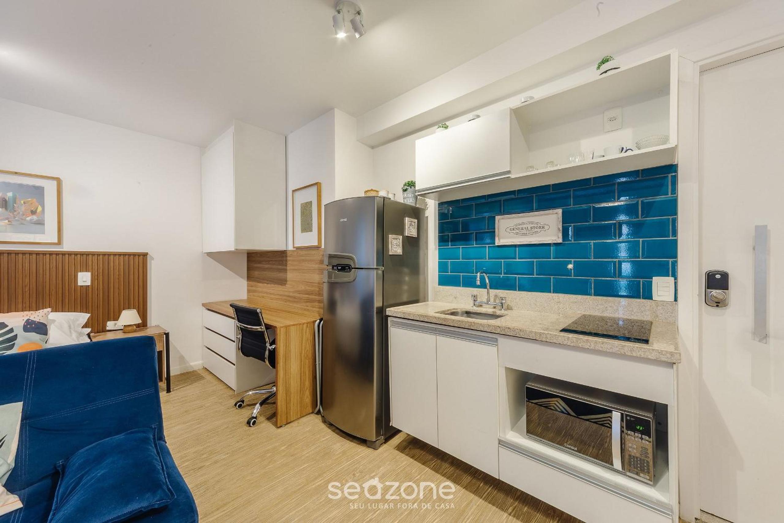 Apt with balcony 750m from Batman Alley PDM0208