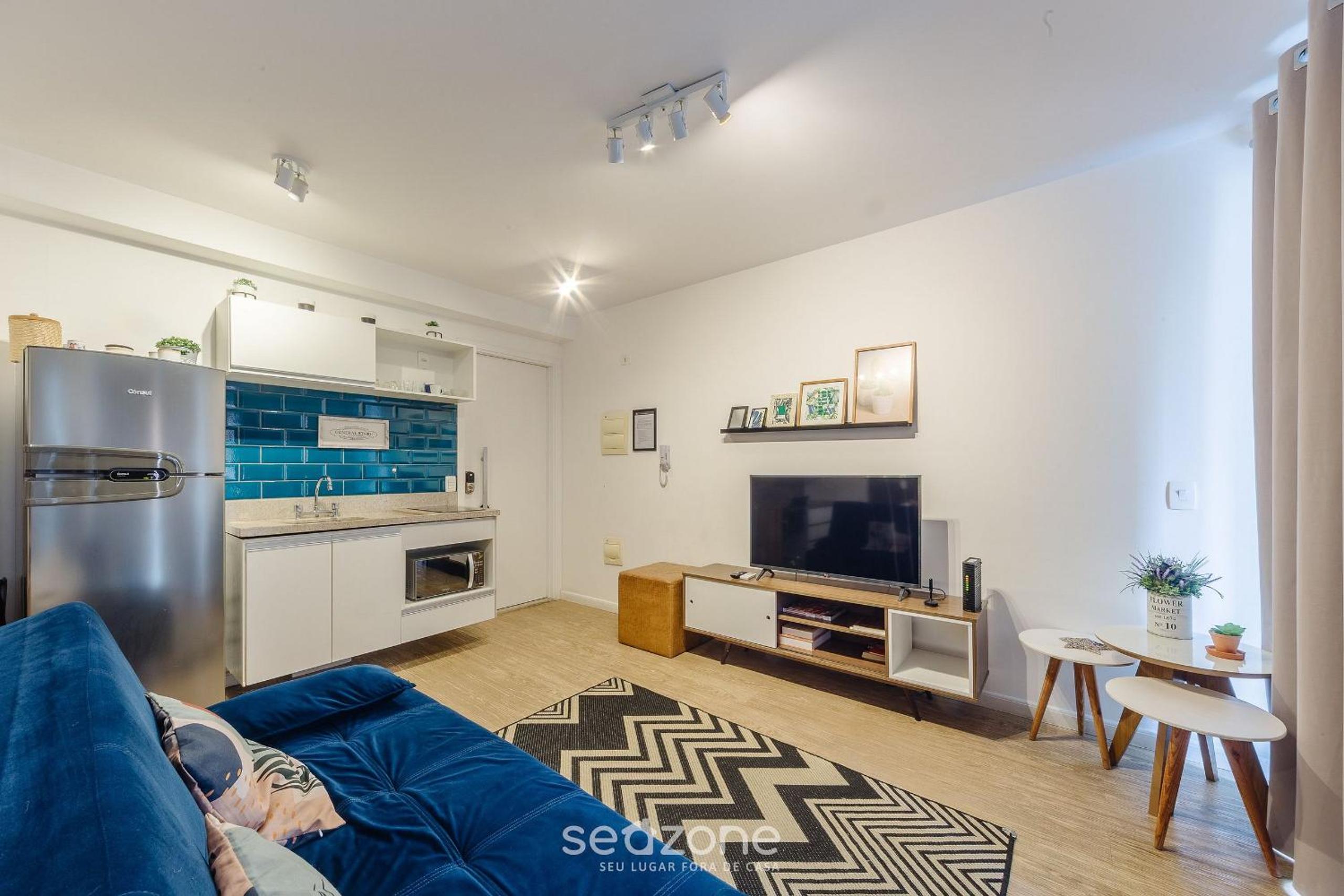 Apt with balcony 750m from Batman Alley PDM0208