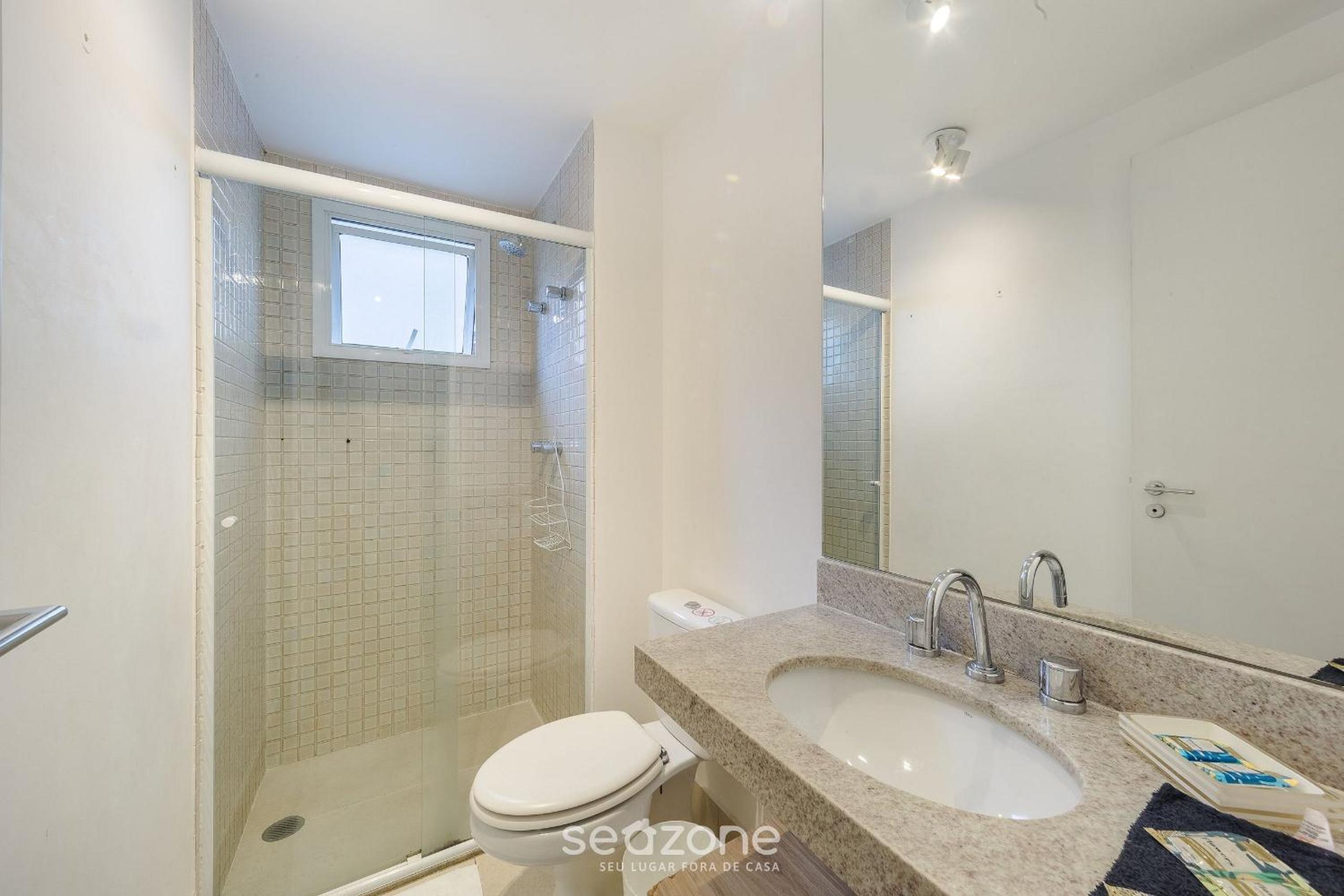 Apt with balcony 750m from Batman Alley PDM0208