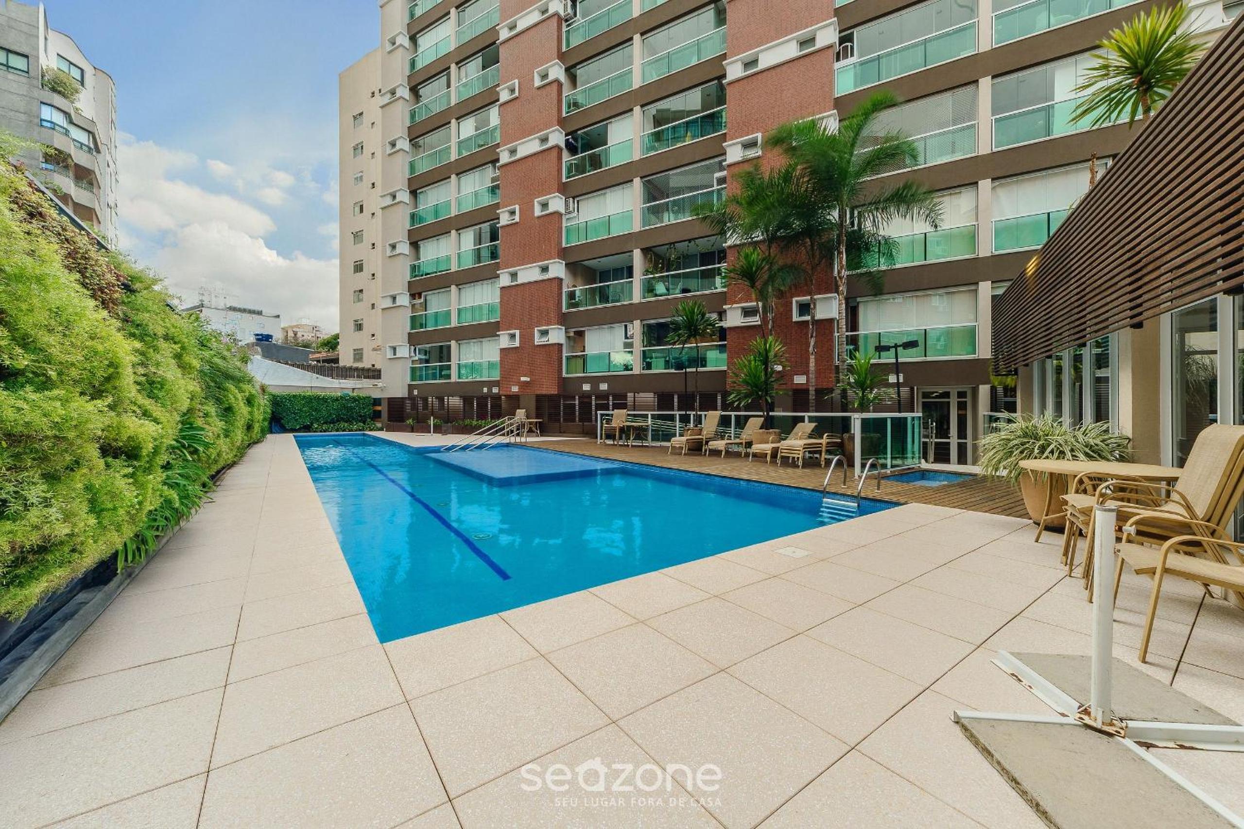 Apt with balcony 750m from Batman Alley PDM0208