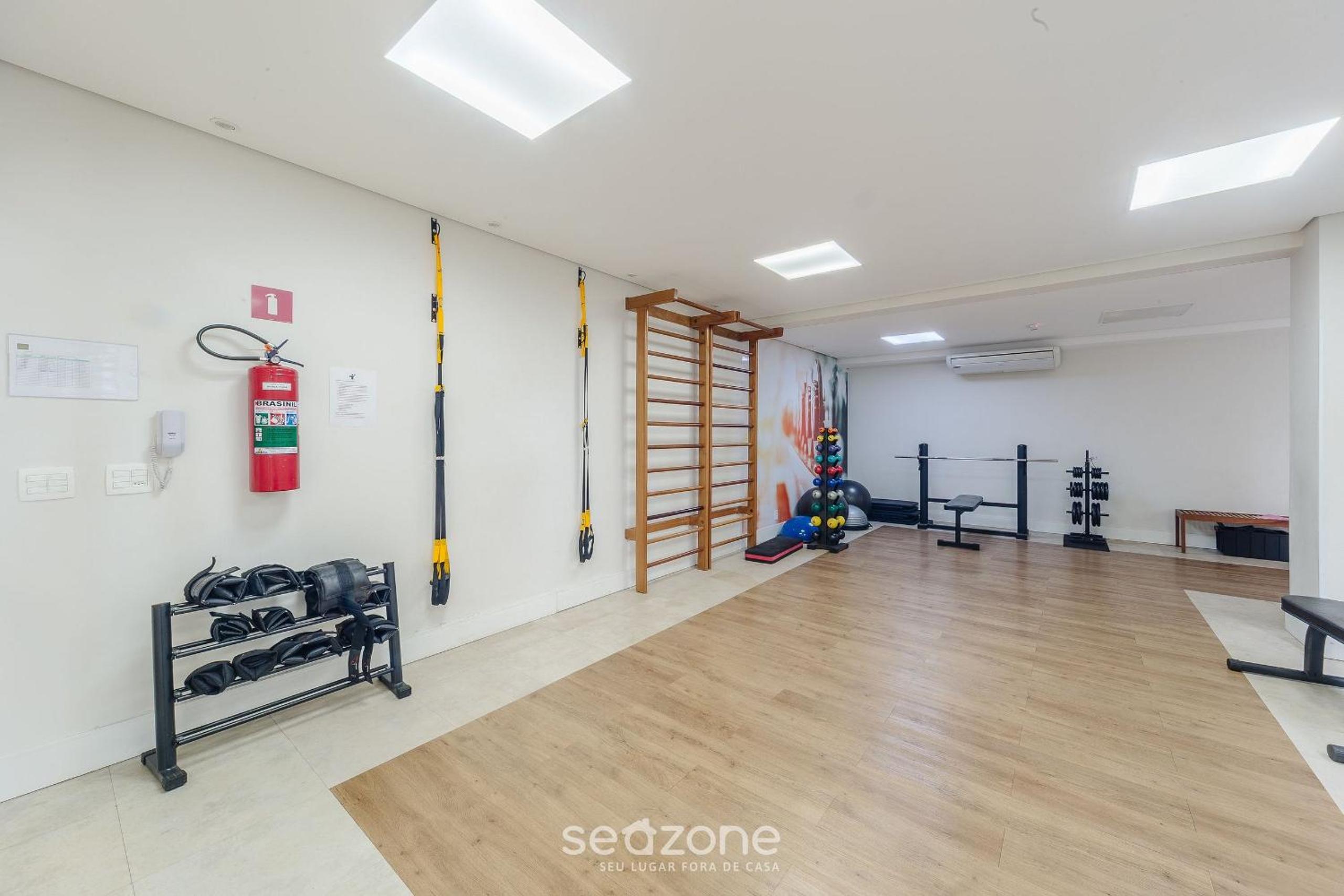 Apt with balcony 750m from Batman Alley PDM0208