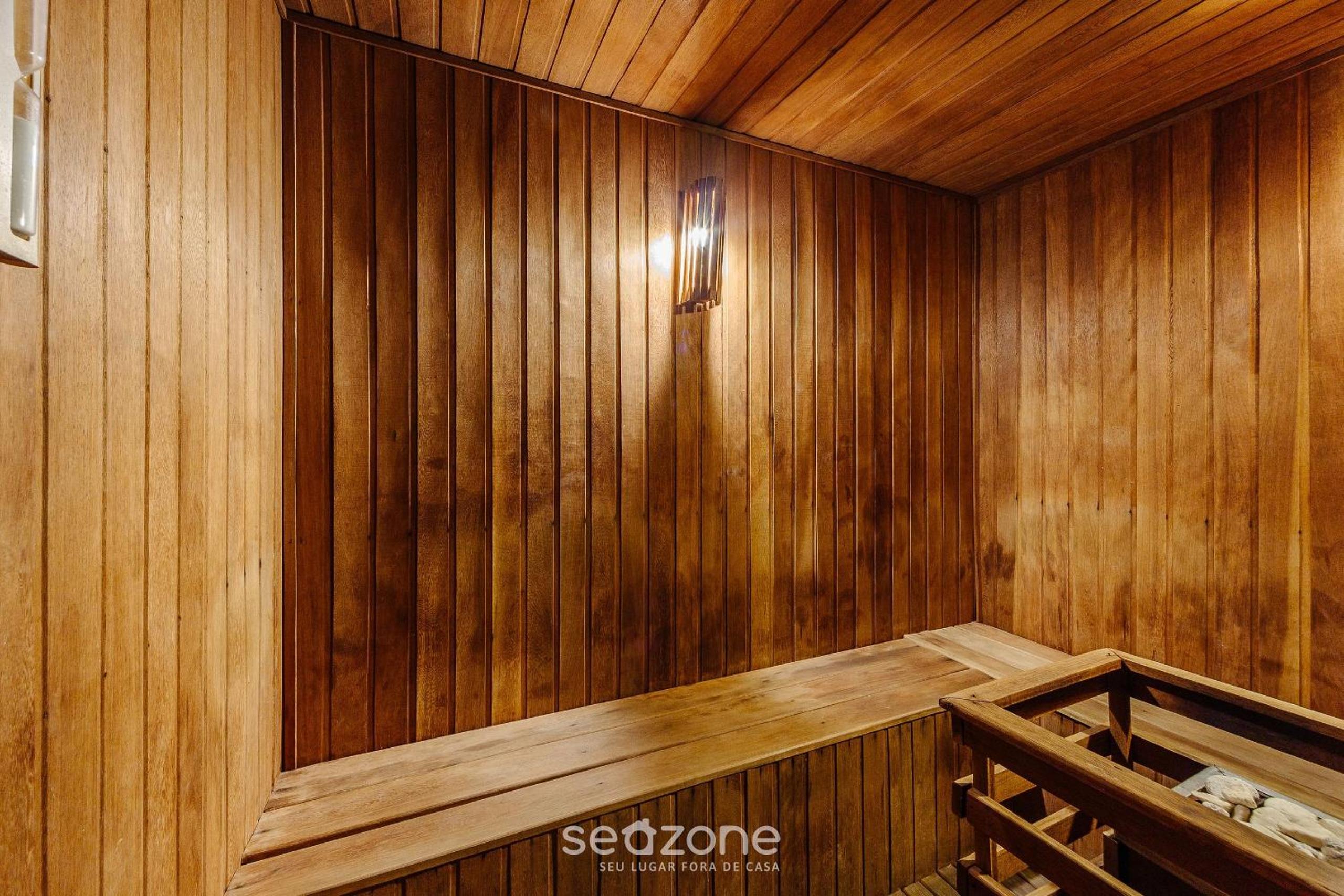 Apt with balcony 750m from Batman Alley PDM0208