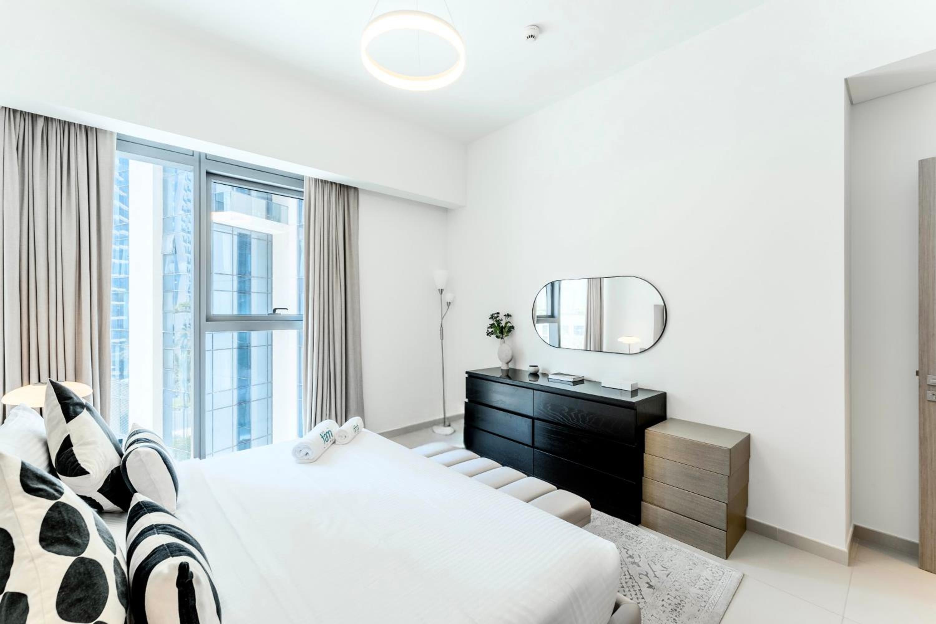 FAM Living Act Two 1BR Walk to Burj & Dubai Mall