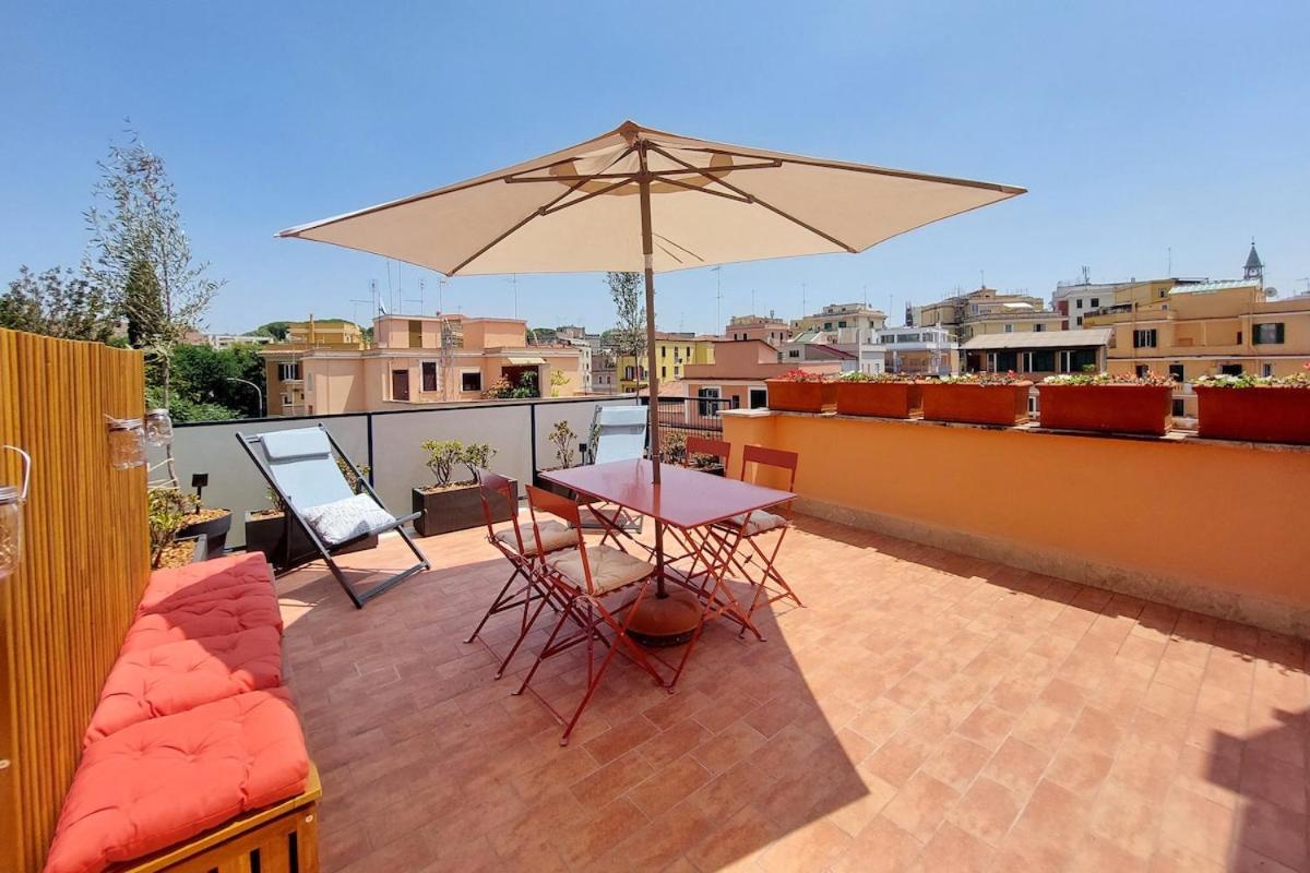Caracalla Charming Terrace Loft