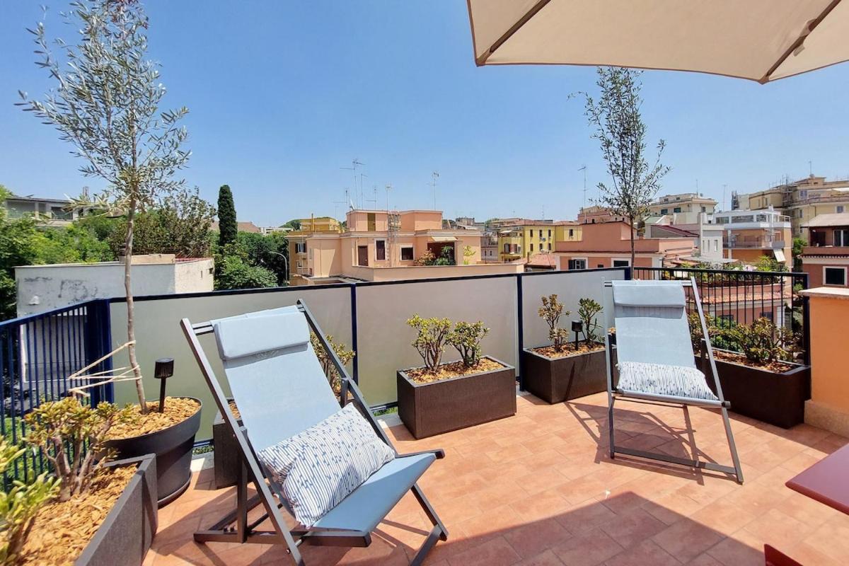 Caracalla Charming Terrace Loft