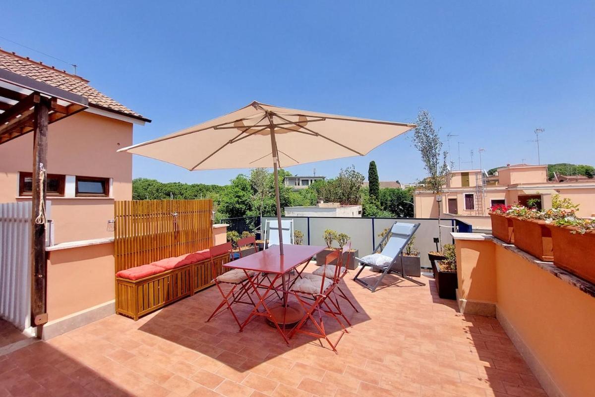 Caracalla Charming Terrace Loft