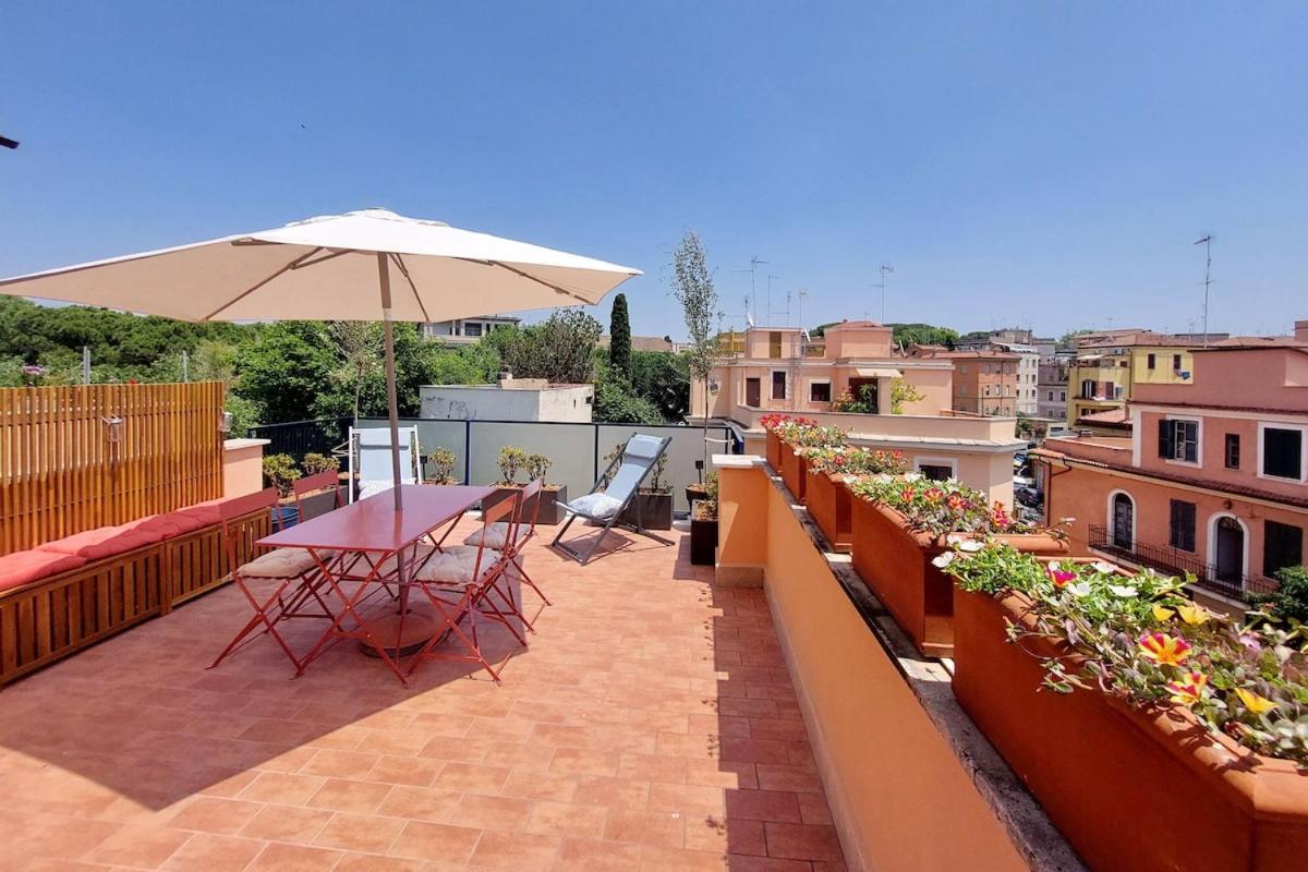 Caracalla Charming Terrace Loft