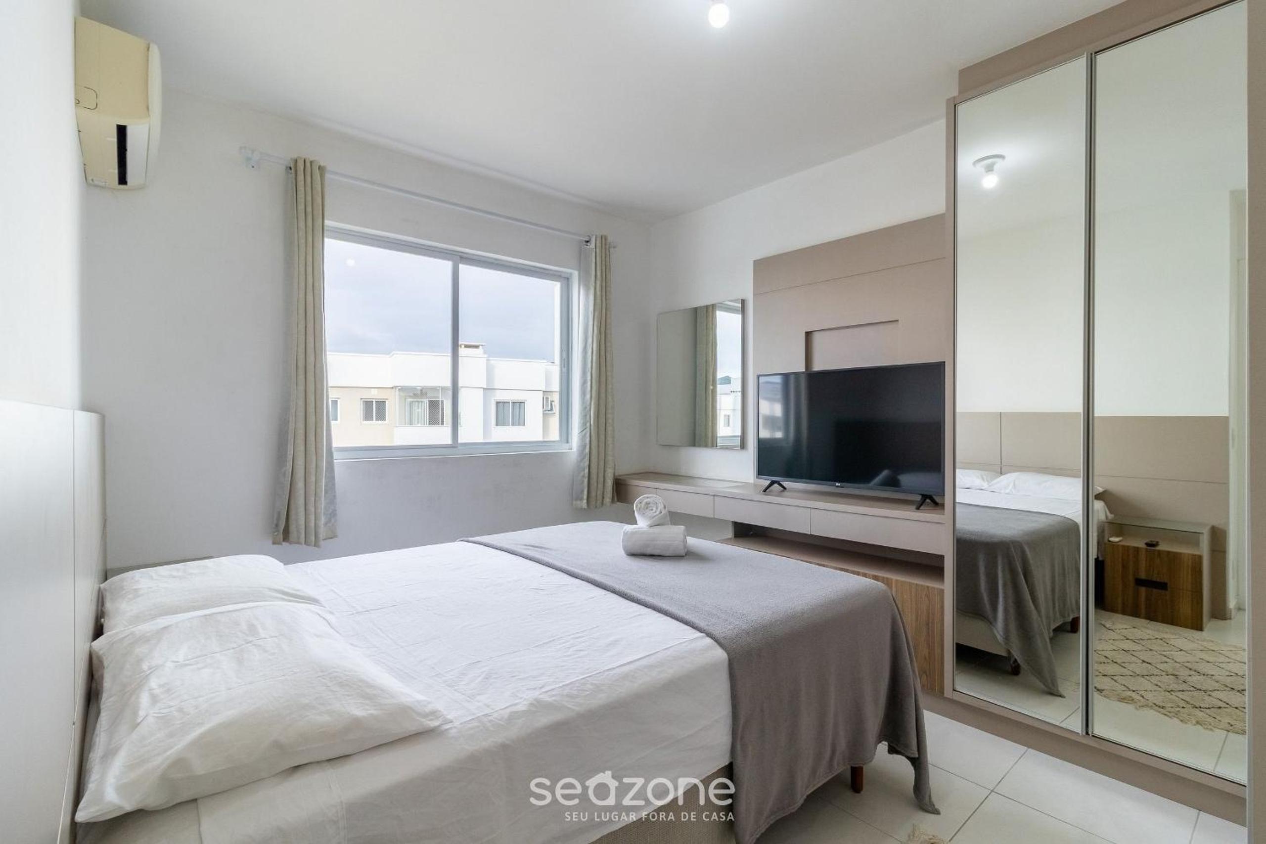 Apt in cond with pool in Canasvieiras RPC301