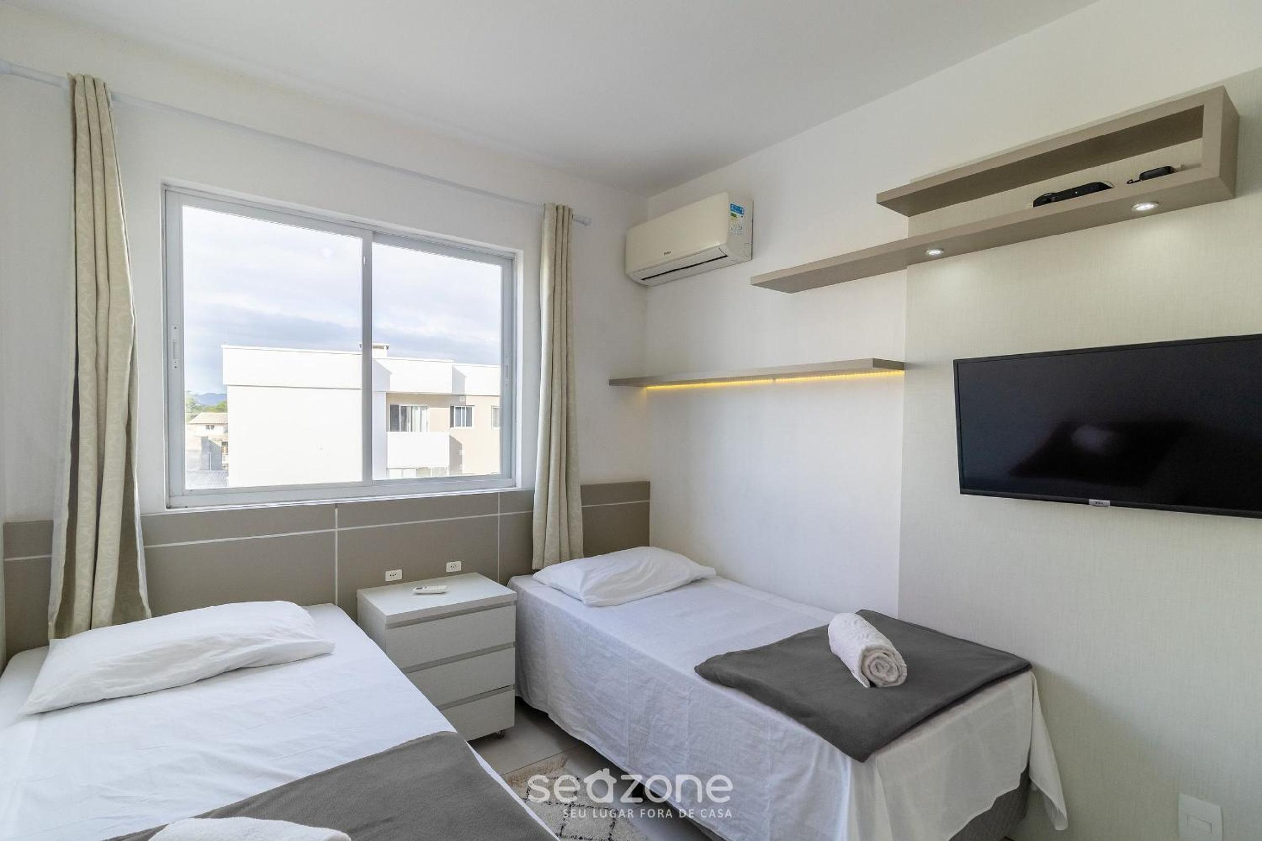 Apt in cond with pool in Canasvieiras RPC301