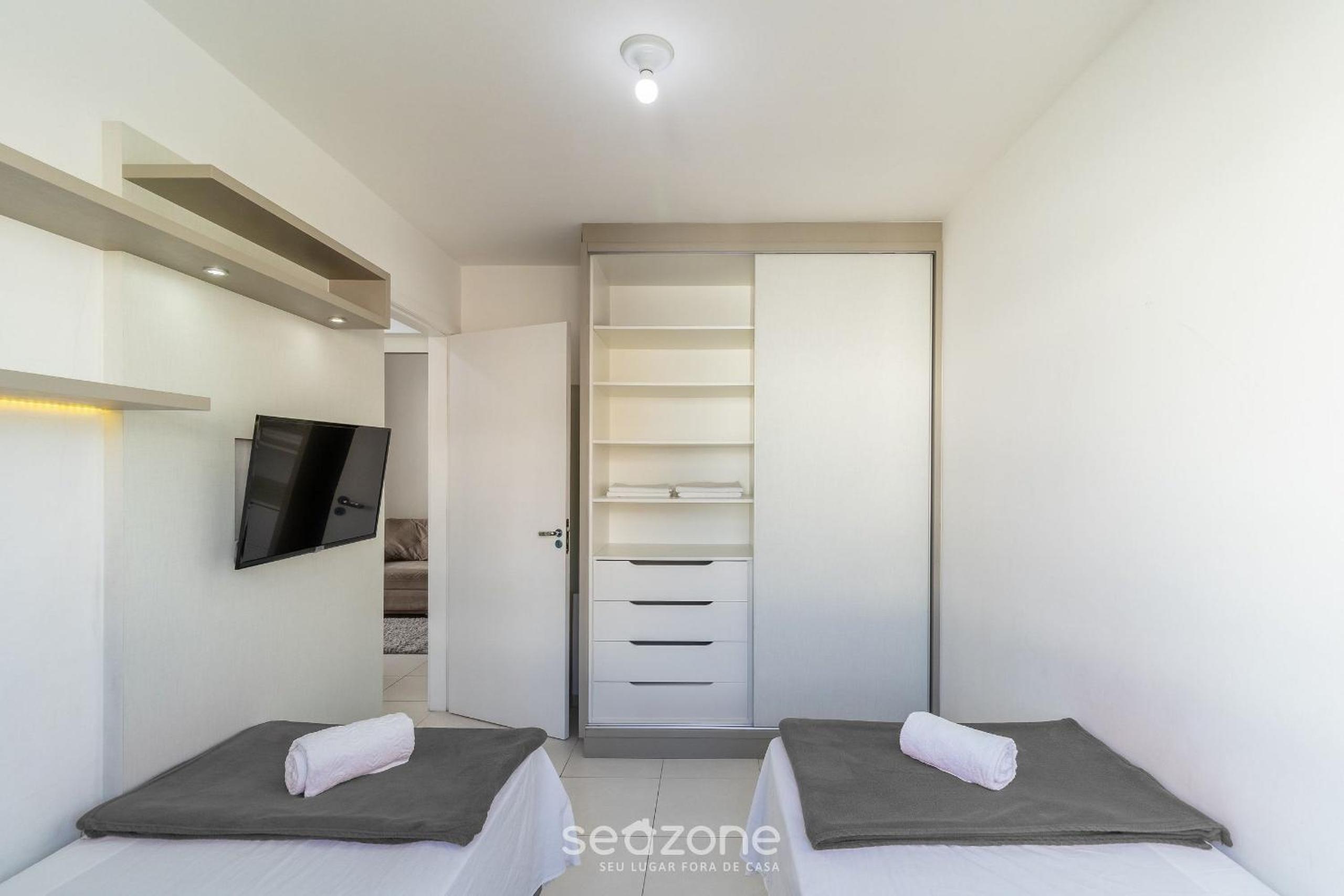 Apt in cond with pool in Canasvieiras RPC301