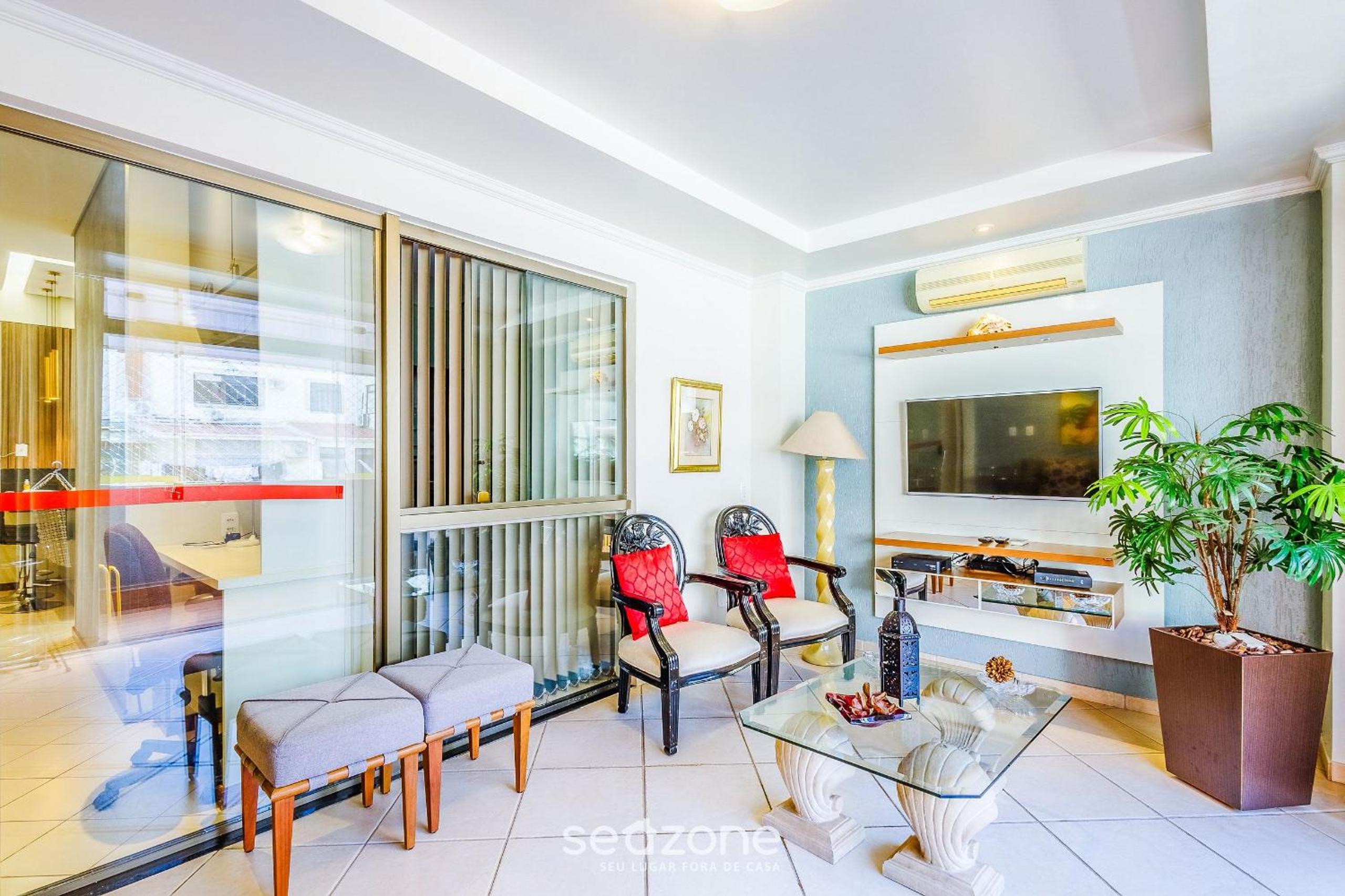 Apt w/ balcony Sudoeste - POR0017