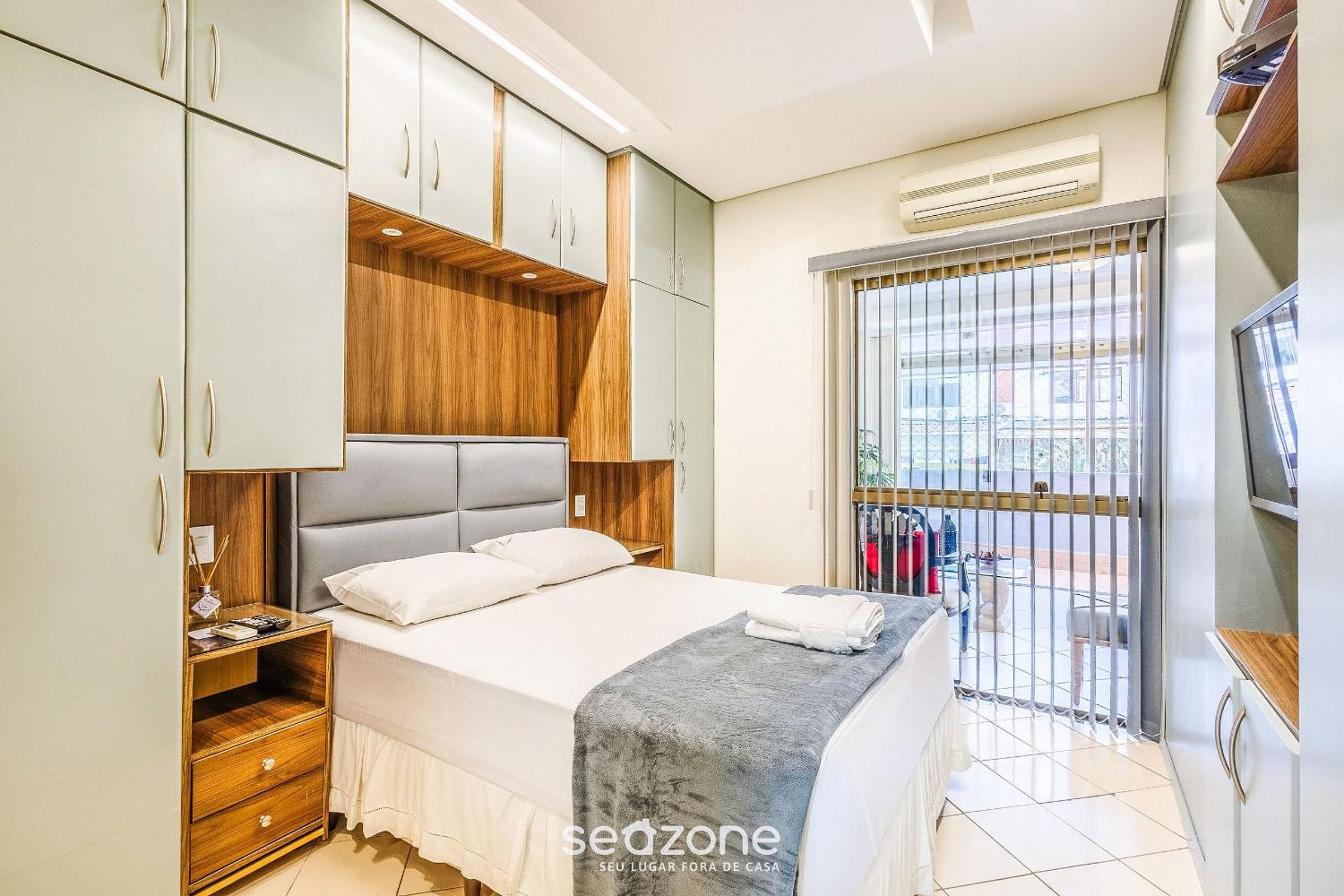 Apt w/ balcony Sudoeste - POR0017