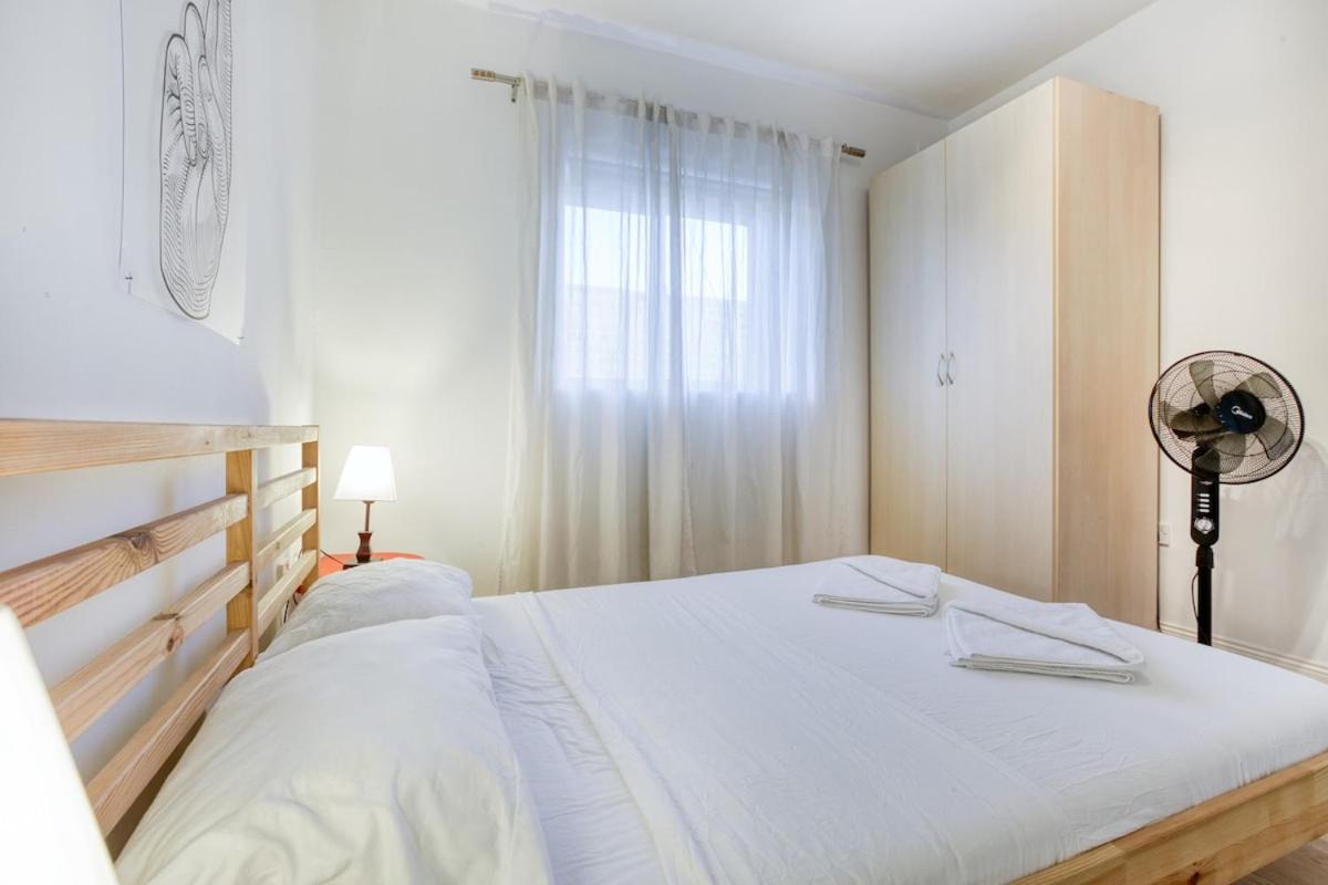 Seafront 3 bedroom apartment