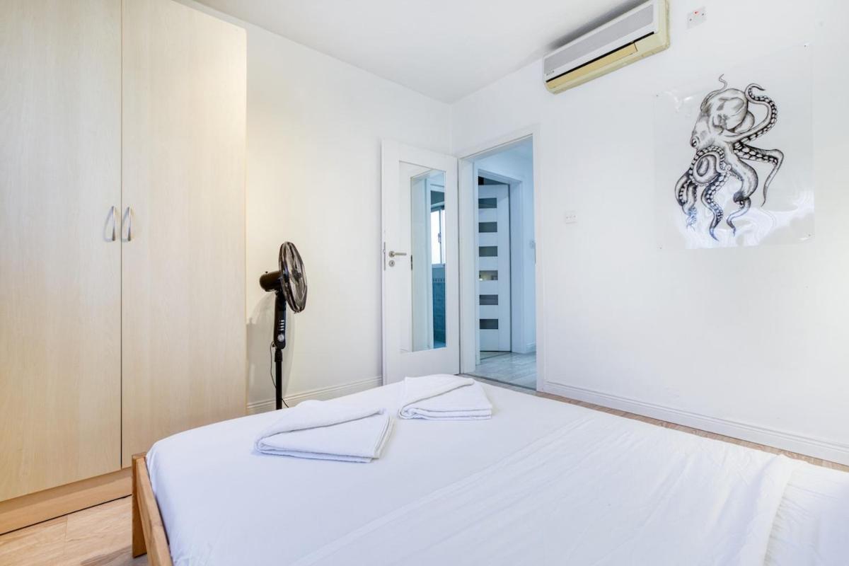 Seafront 3 bedroom apartment