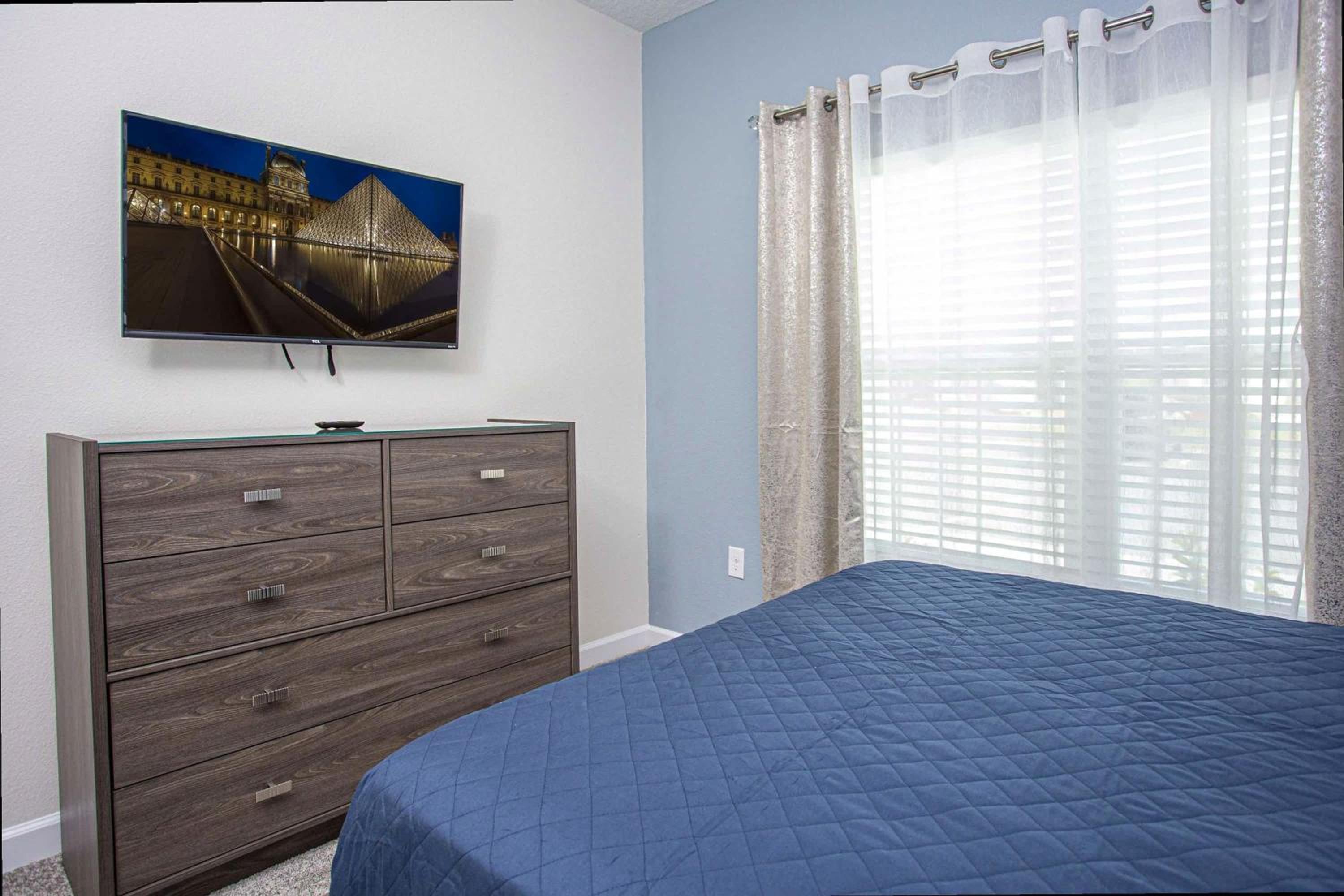 5BR Private Pool Resort Amenities Near Disney